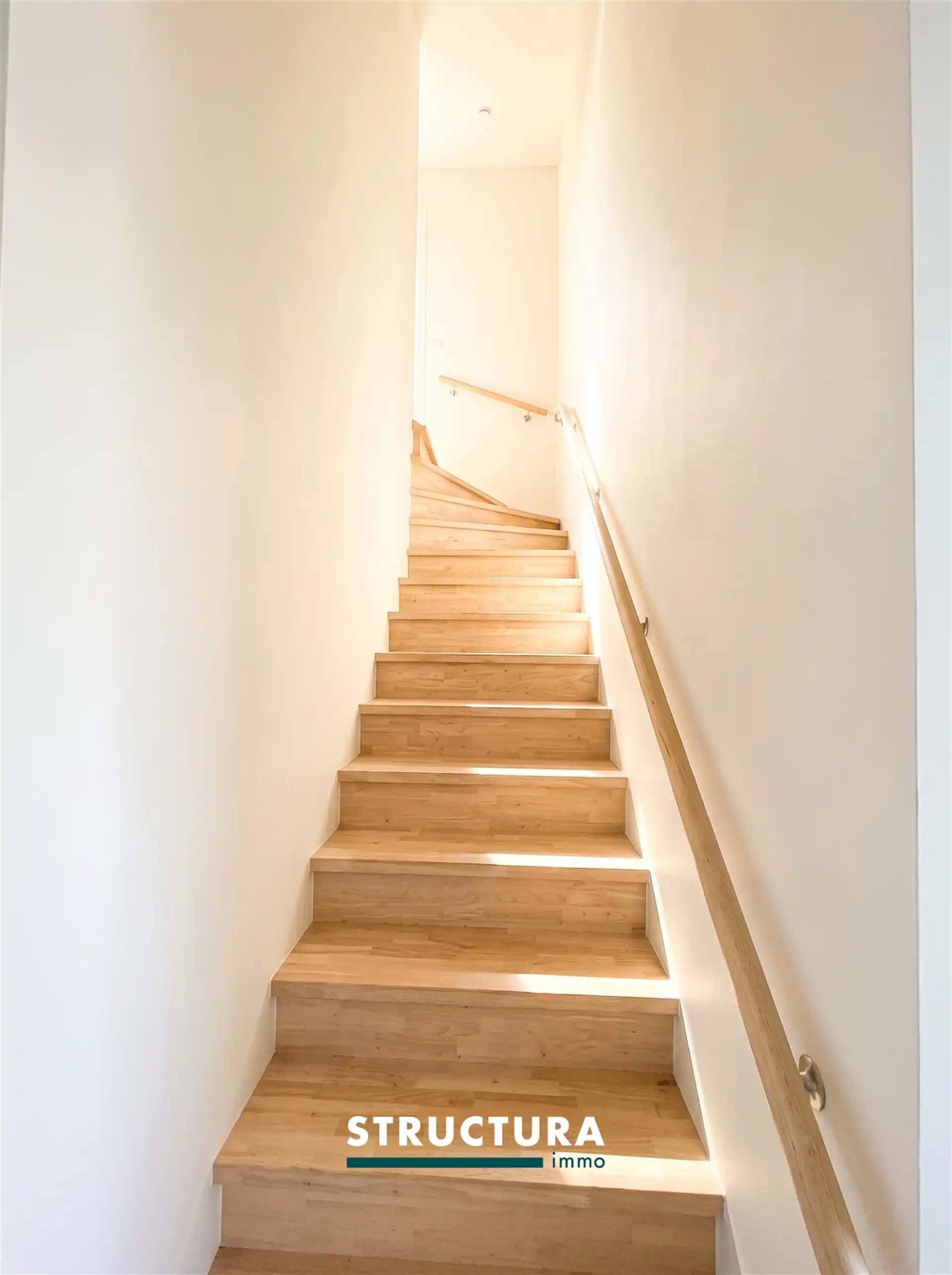 Nieuwbouwappartement met staanplaats en kelder foto 6
