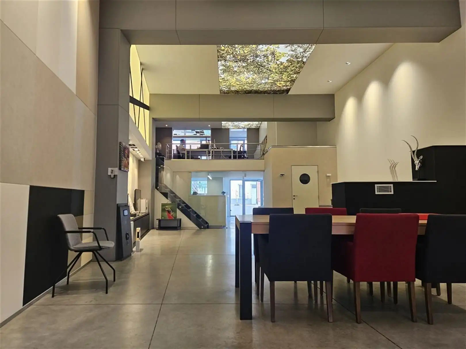 Bedrijfsgebouw te Roeselare foto 17