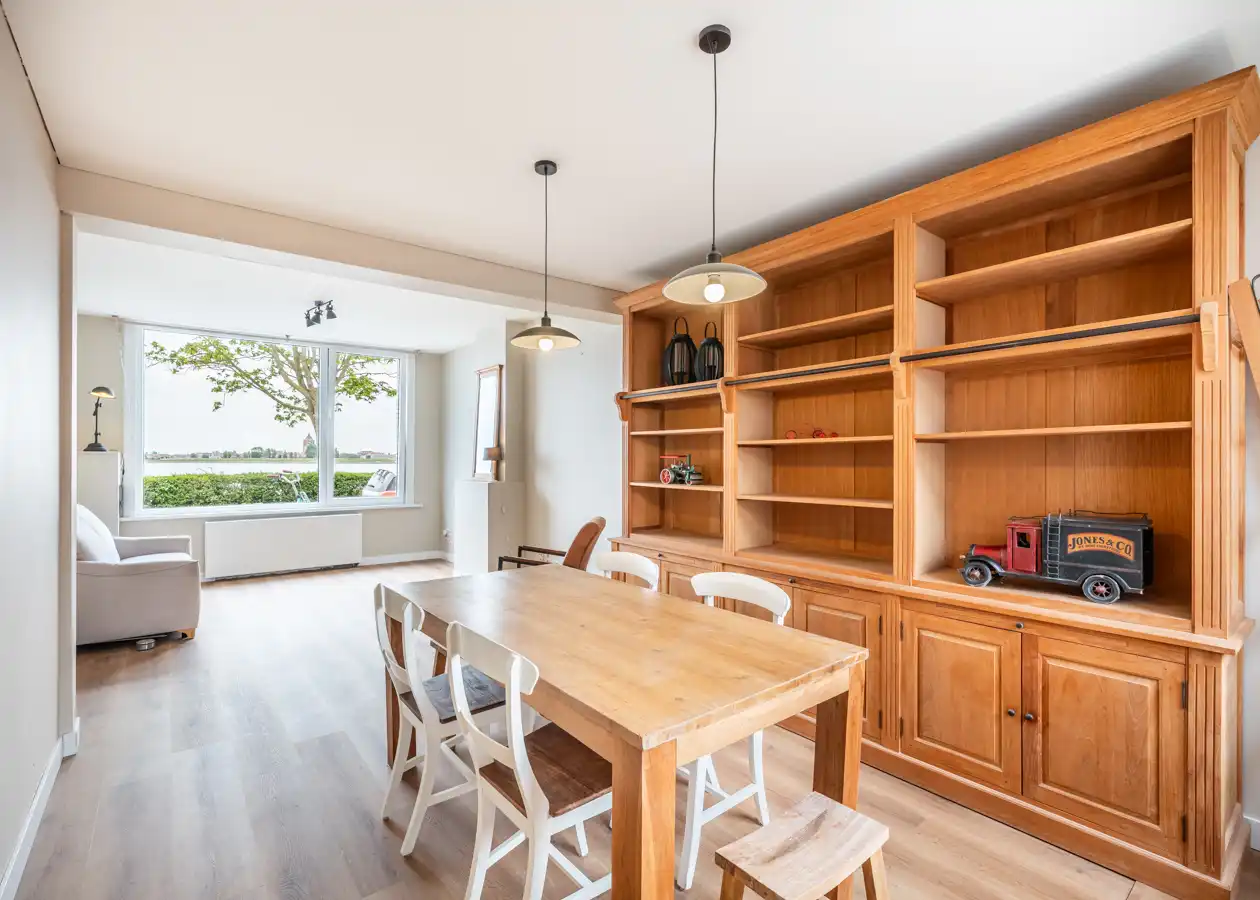 gezinswoning met 4 slaapkamers zicht op Spuikom foto 9