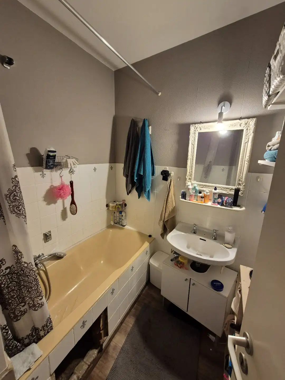 Gelijkvloers appartement nabij het centrum van Hasselt. foto 6