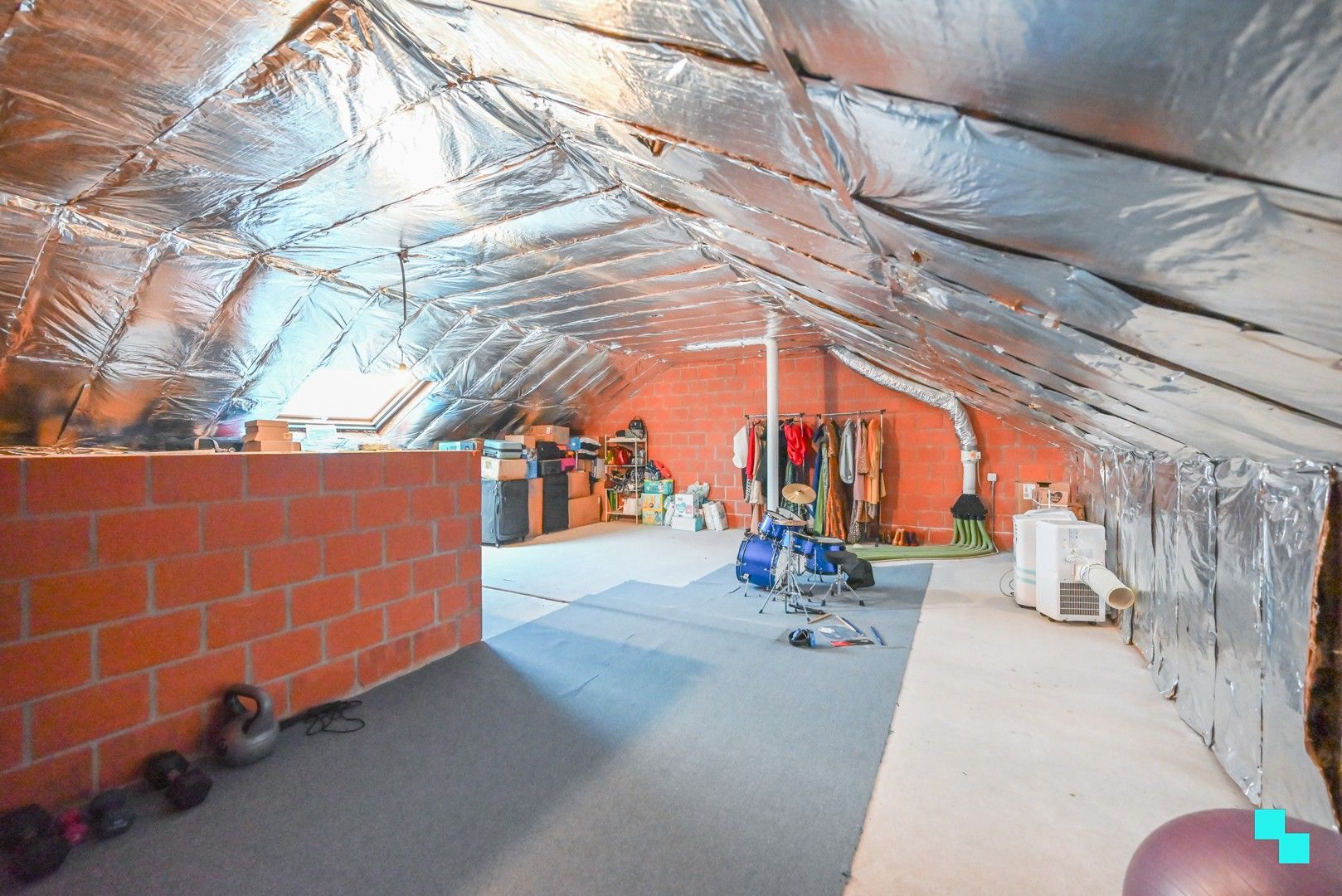 Energiezuinige woning met 4 slaapkamers nabij het centrum van Oostrozebeke foto 21