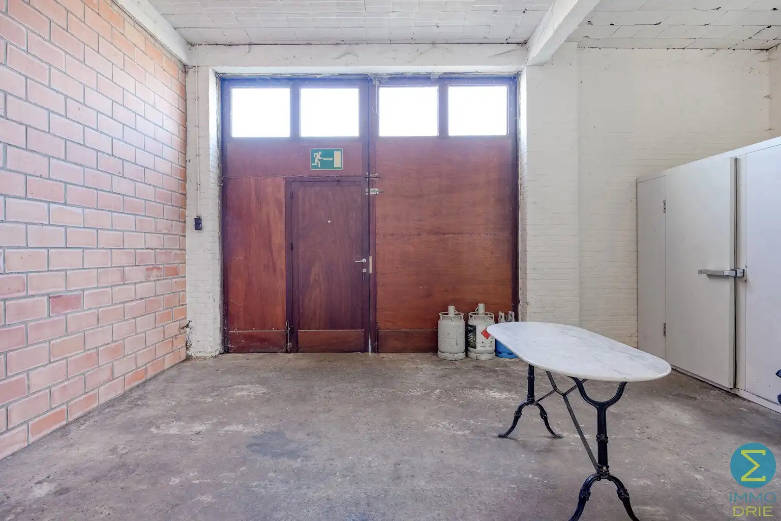 Woning met gelijkvloerse handelsruimte nabij het centrum foto 10