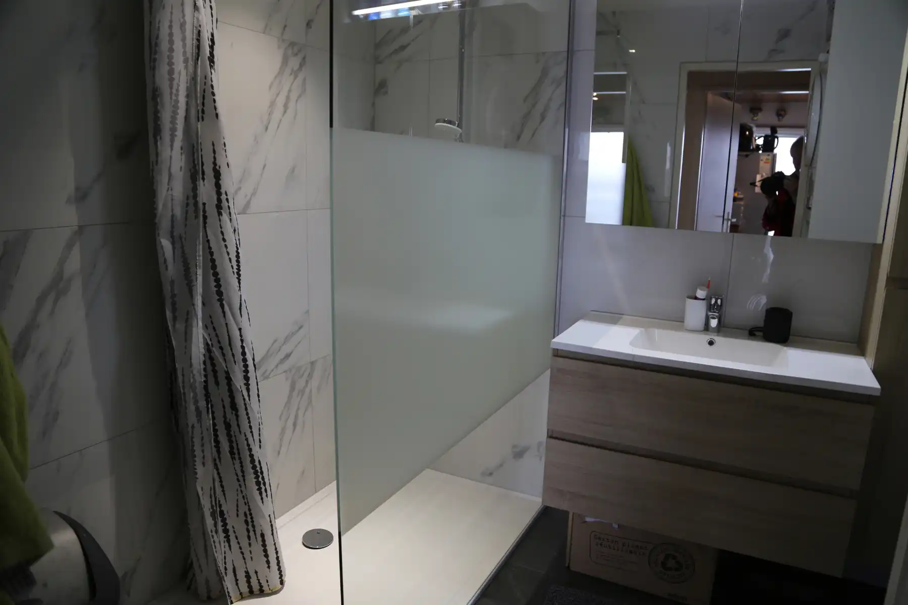 Appartement met ruime living en veel lichtinval op goed bereikbare locatie. foto 6