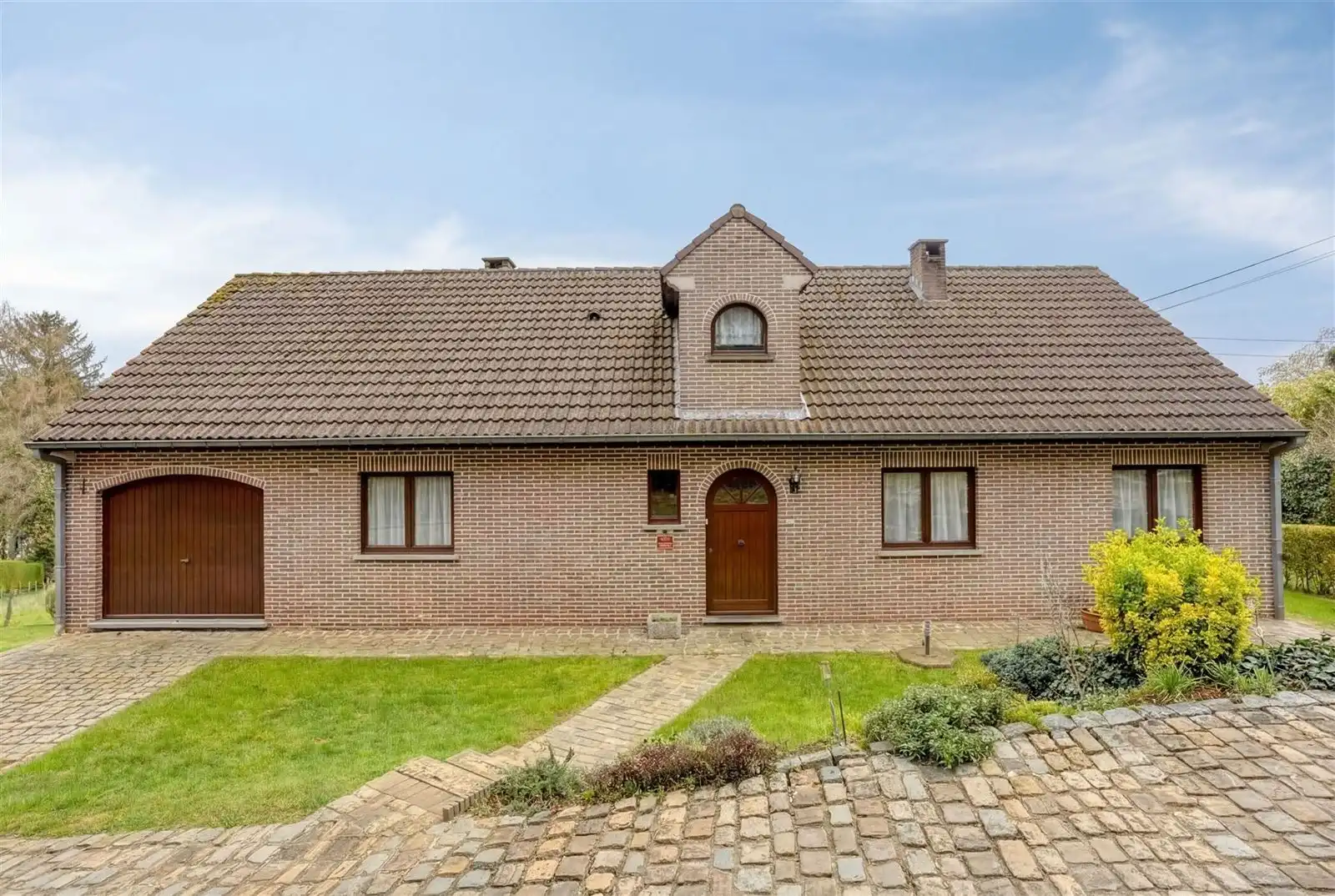 Rustig gelegen woning te Dworp foto 3