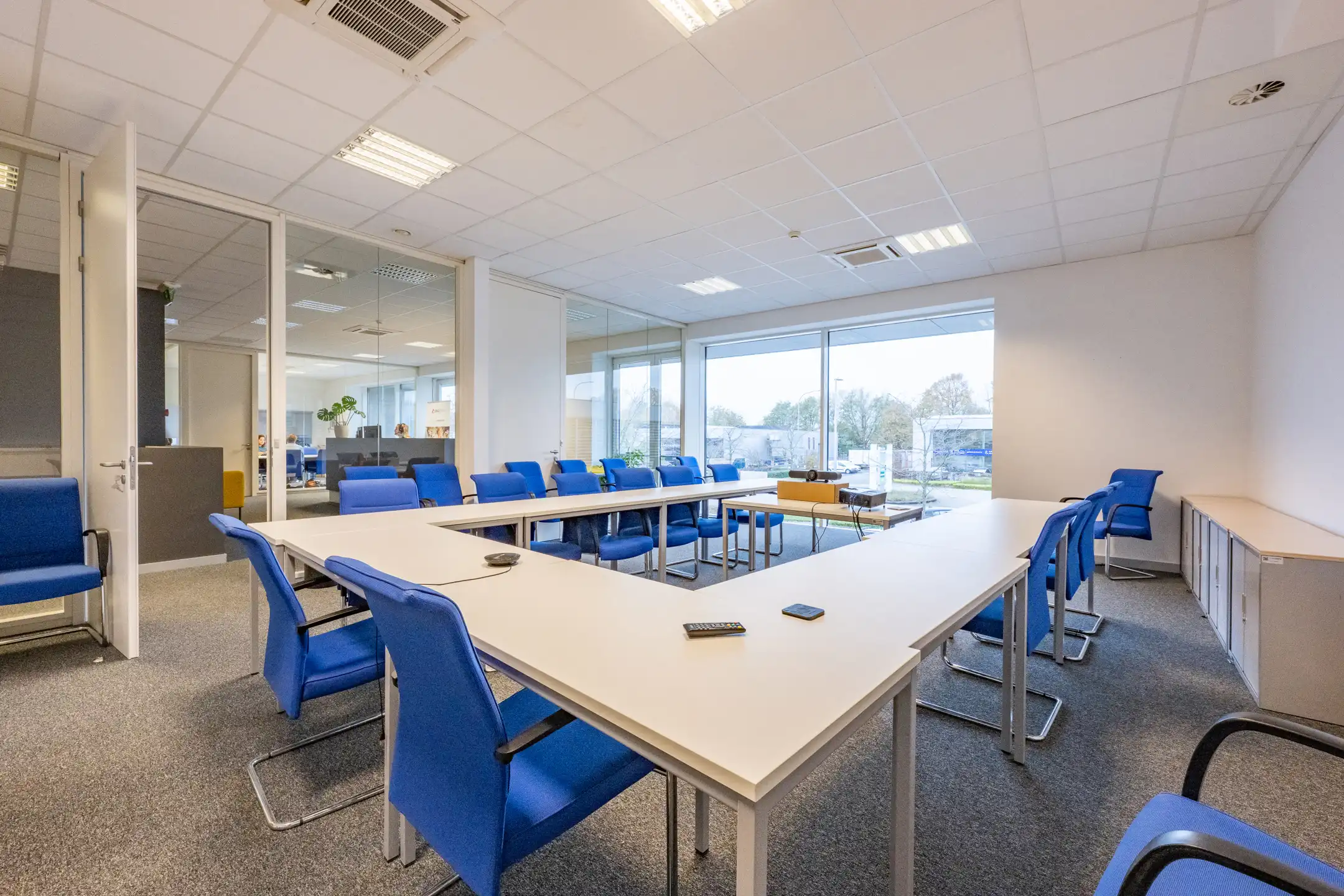 KANTOOR TE HUUR OP UITSTEKENDE LIGGING IN KAPELLEN – STARRENHOFLAAN 44 foto 9