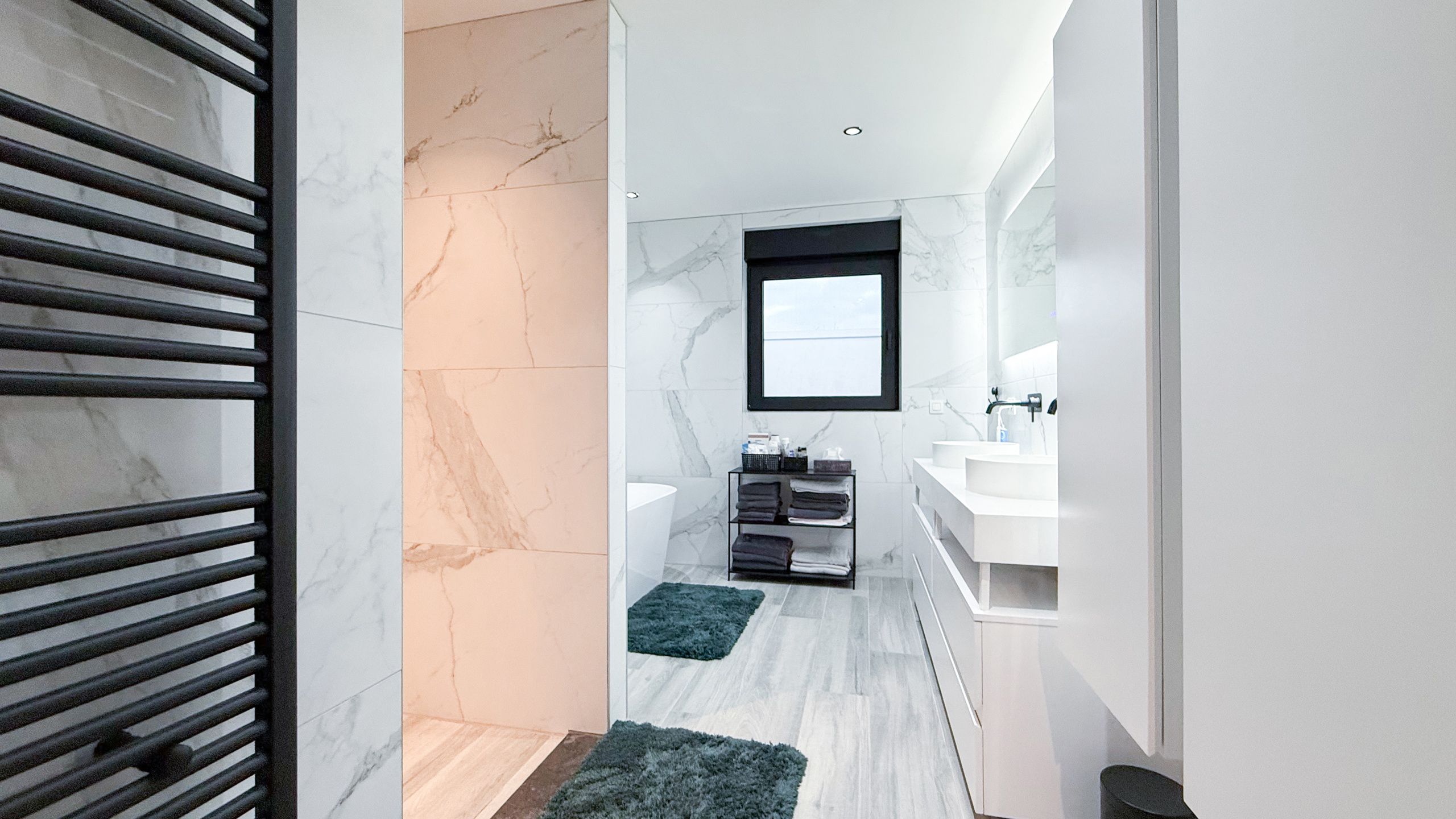 Moderne halfopen bebouwing (3 jaar oud) nabij E313 & E314! foto 21