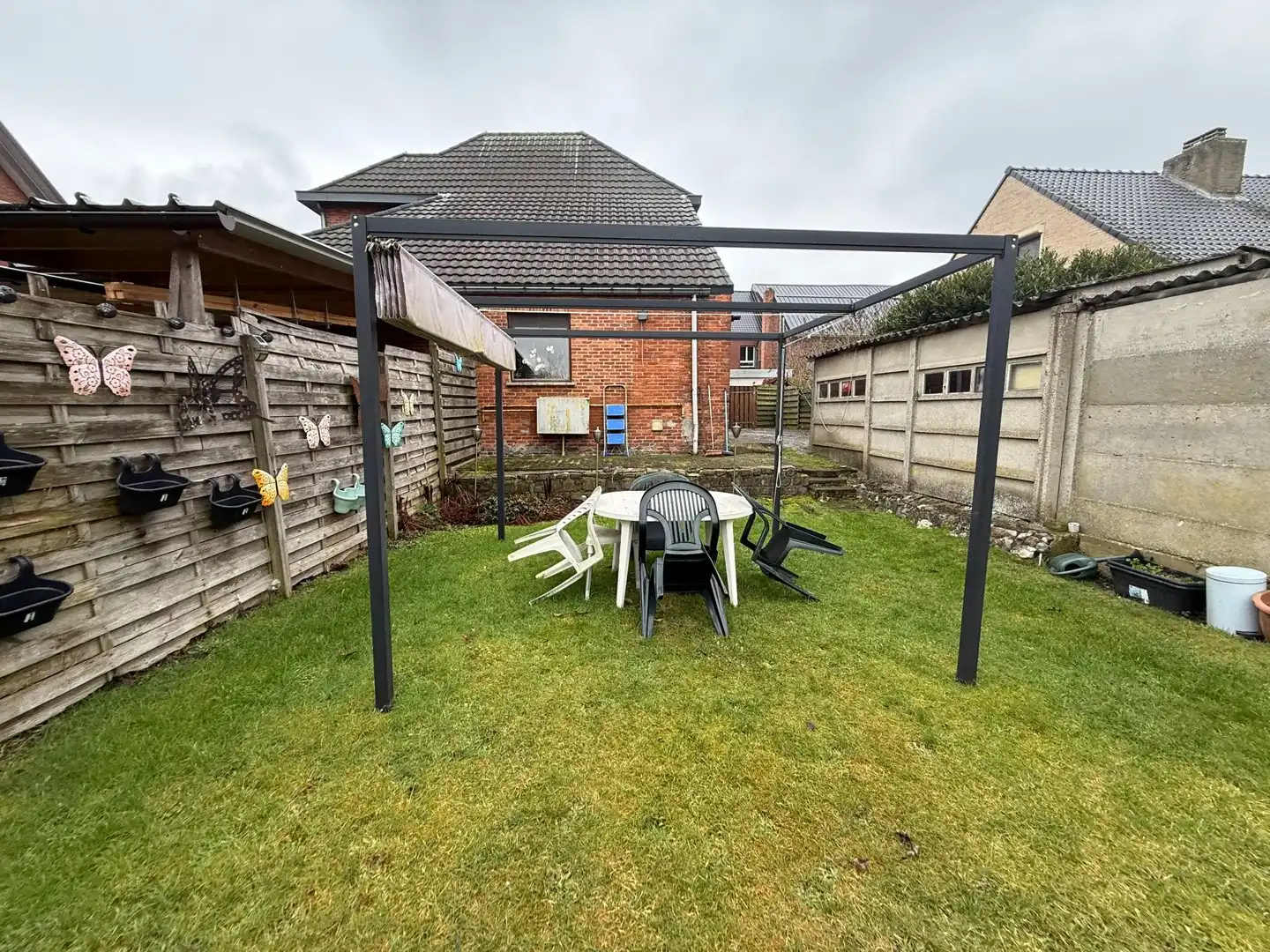 Opbrengsteigendom bestaande uit 2 halfopen woningen met garage en tuin te Hechtel. foto 43