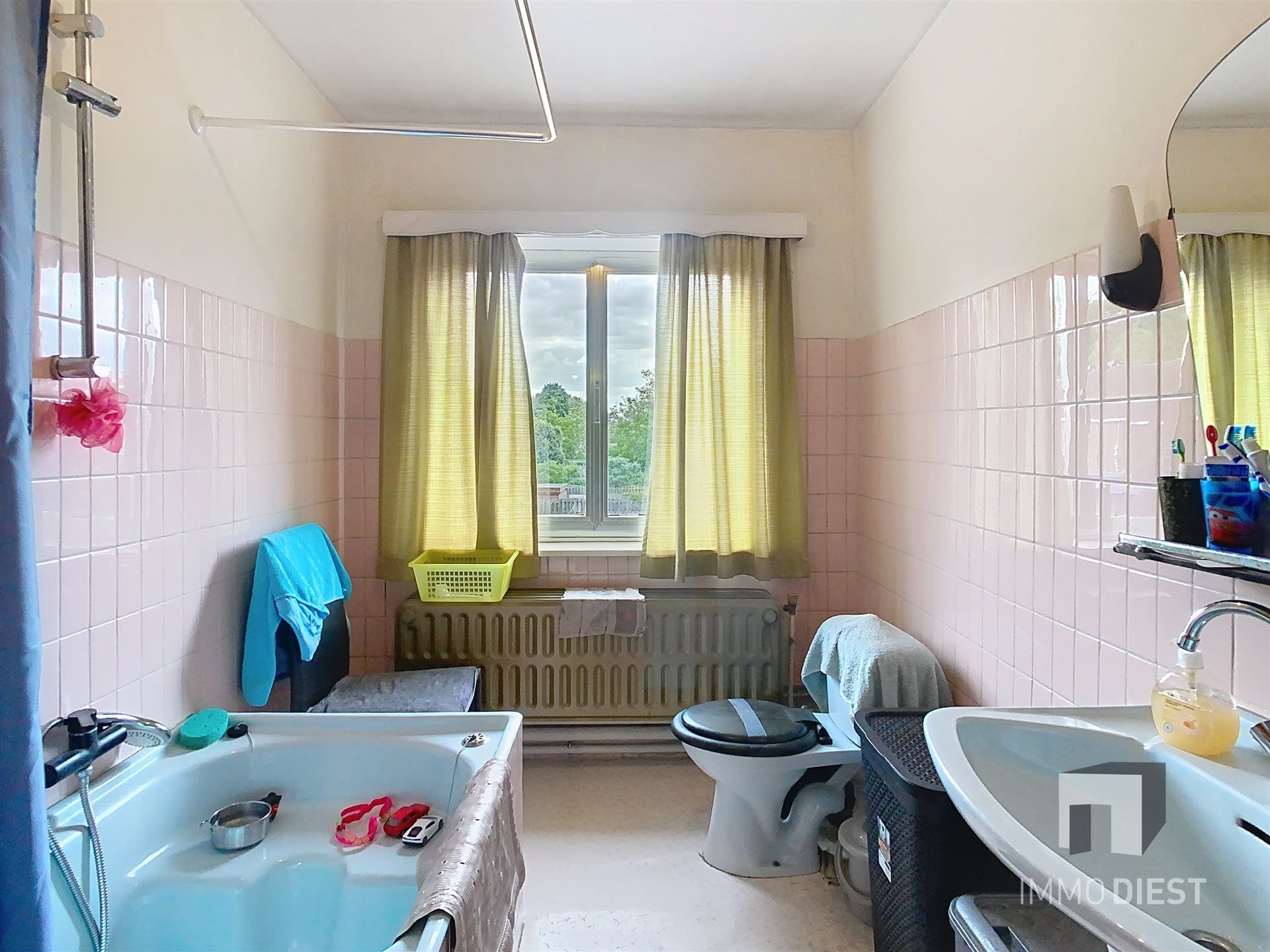 Te renoveren woning op gunstige locatie dicht bij centrum foto 18