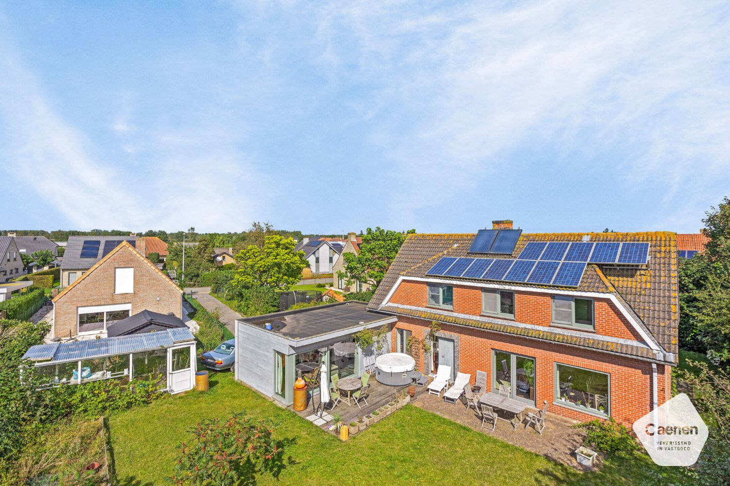 Ruime, vrijstaande villa met talrijke mogelijkheden foto 15