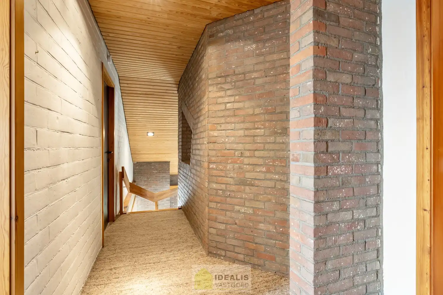 IDEALIS VASTGOED – VERZORGDE GEZINSWONING MET 2 SLAAPKAMERS (MOGELIJKHEID TOT MEER) OP AANGENAAM PERCEEL VAN 11A 28CA foto 18