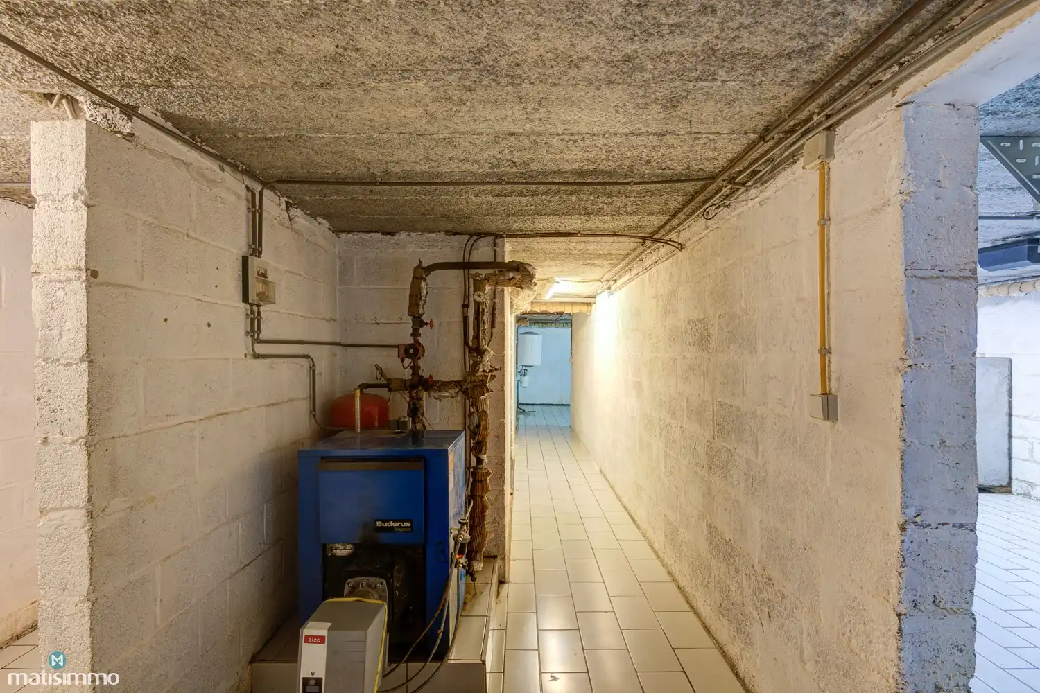 VERZORGDE EN VOLLEDIG GELIJKVLOERS INGERICHTE GEZINSWONING MET 3 SLAAPKAMERS EN TUIN IN RIEMST foto 26