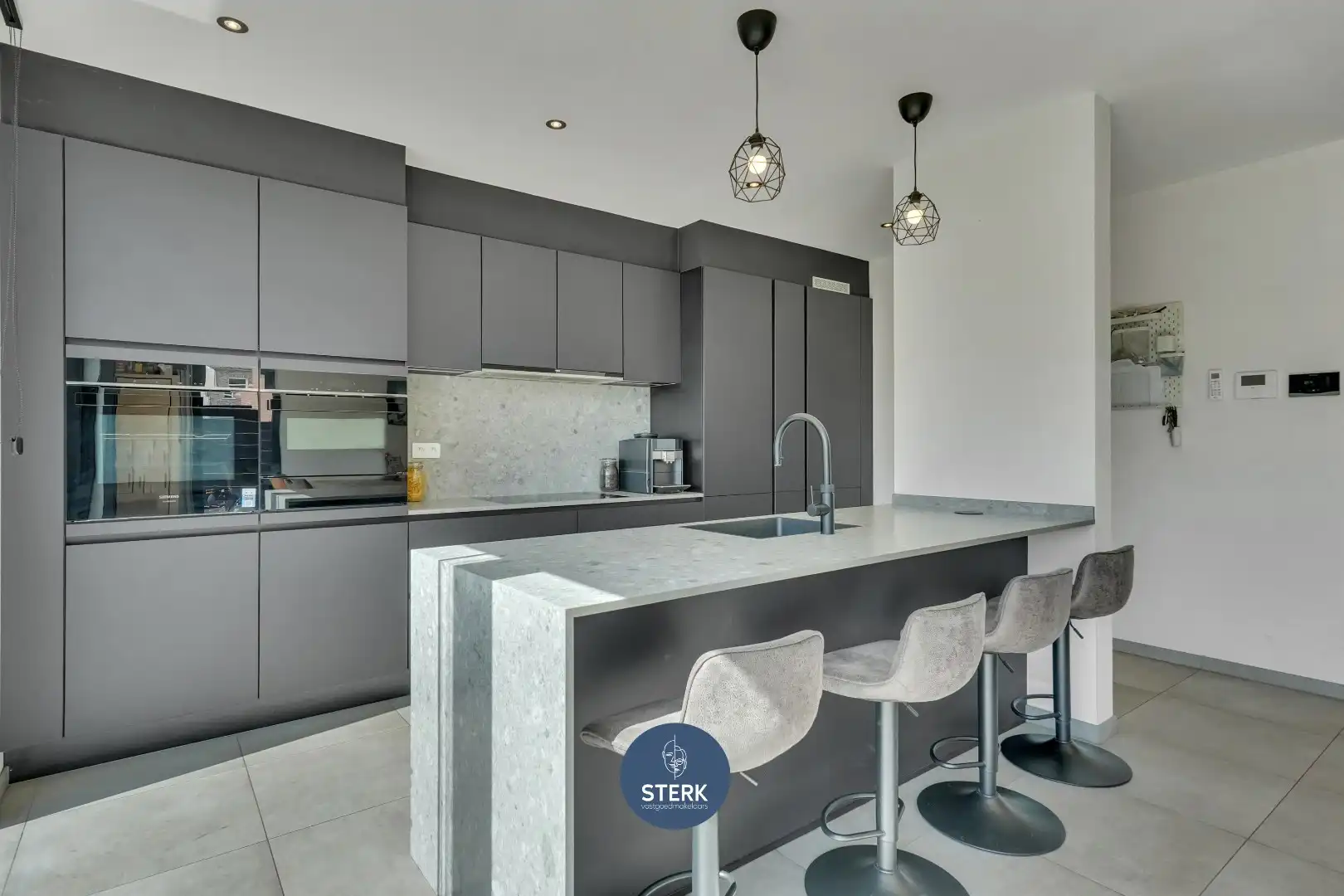 INSTAPKLARE NIEUWBOUWWONING MET 3 TOT 4 SLPKS AAN REGISTRATIERECHTEN !   foto 10