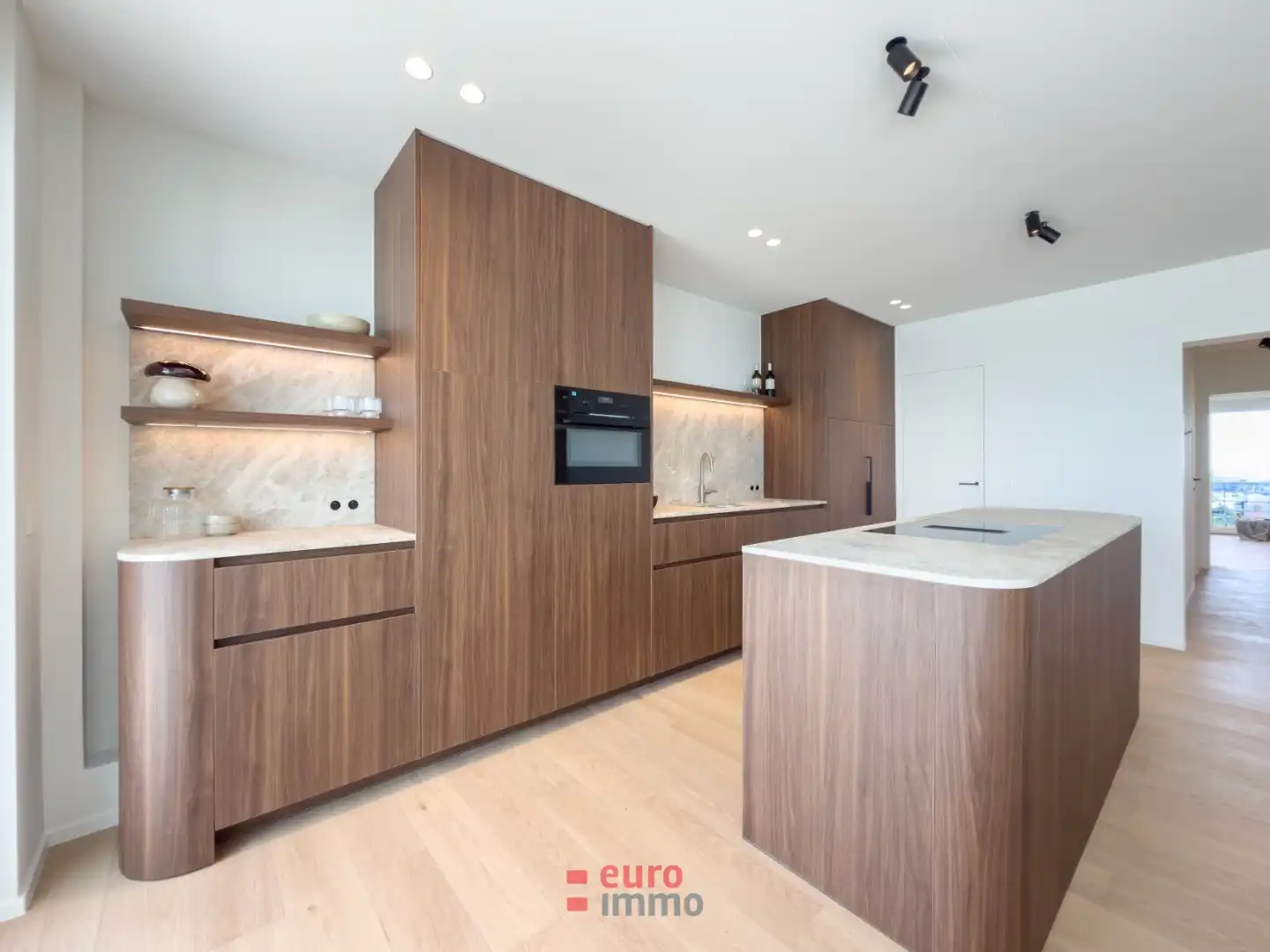 Uniek zeedijkappartement met adembenemende zichten op de 15e verdieping foto 8