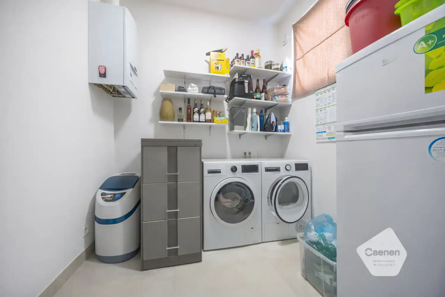 Ruim gerenoveerd drie slaapkamer appartement nabij centrum Oostende foto 29