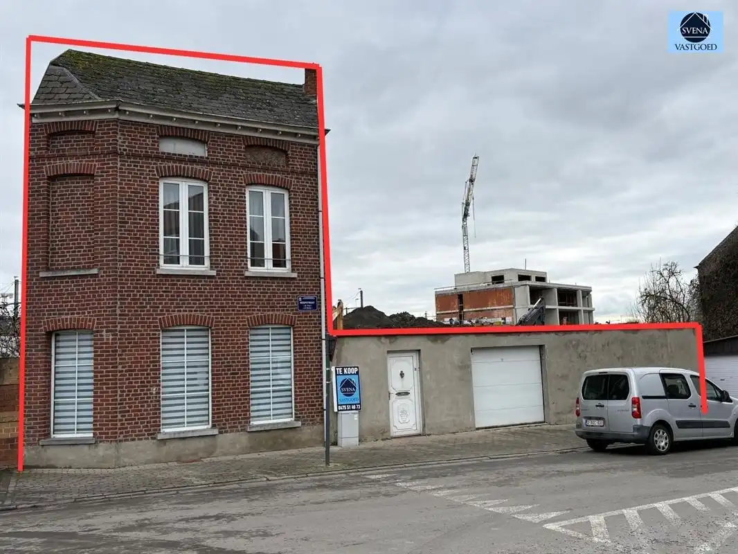 Hoofdfoto van de publicatie: ZEER GOED GELEGEN WONING NABIJ CENTRUM