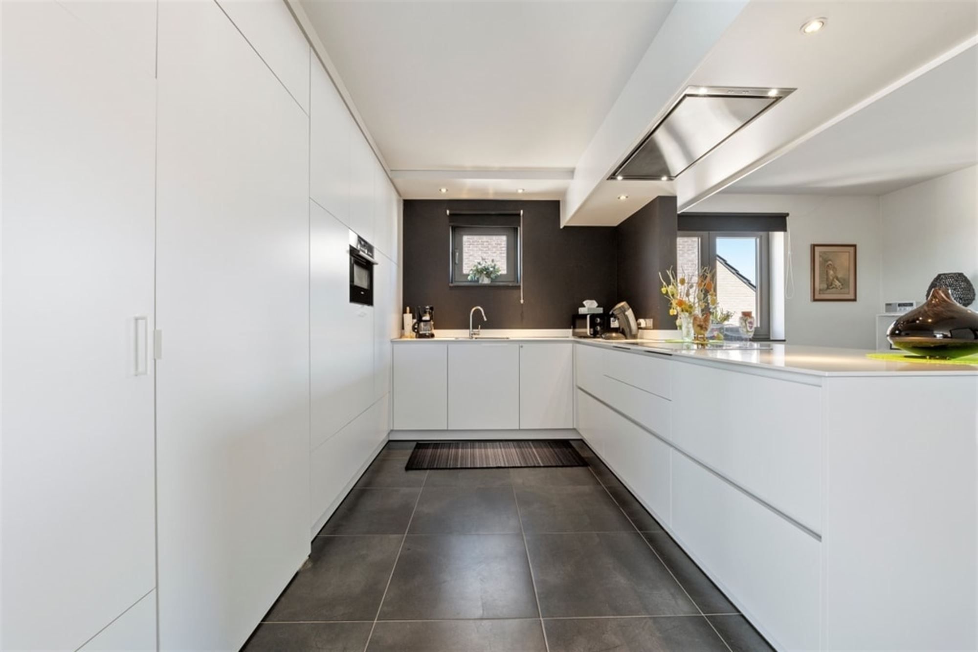 INSTAPKLAAR 2 SLK APPARTEMENT MET ONDERGRONDSE STAANPLAATS IN HARTJE MAASMECHELEN  foto 12