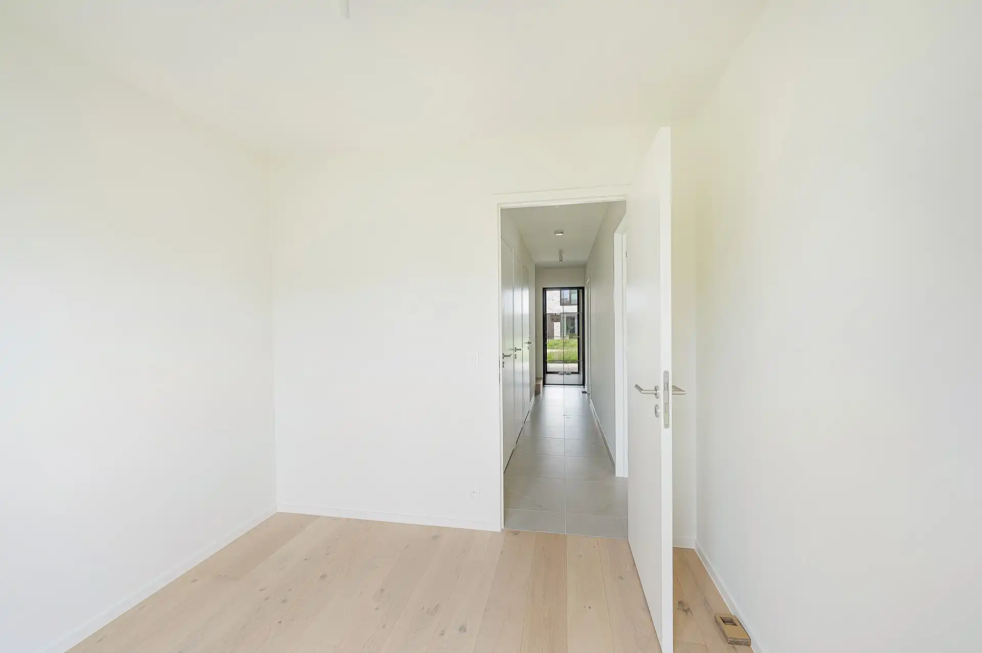 Architecturale BEN-woning met uitzonderlijke leefruimte en zonovergoten terrassen foto 24