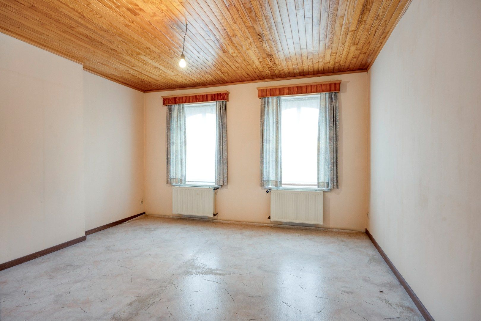 Ruime woning met ruime tuin en garage op een perceel van 802m² in Holsbeek – EPC 280 kWh/m² - bewoonbare opp. 243 m² foto 16