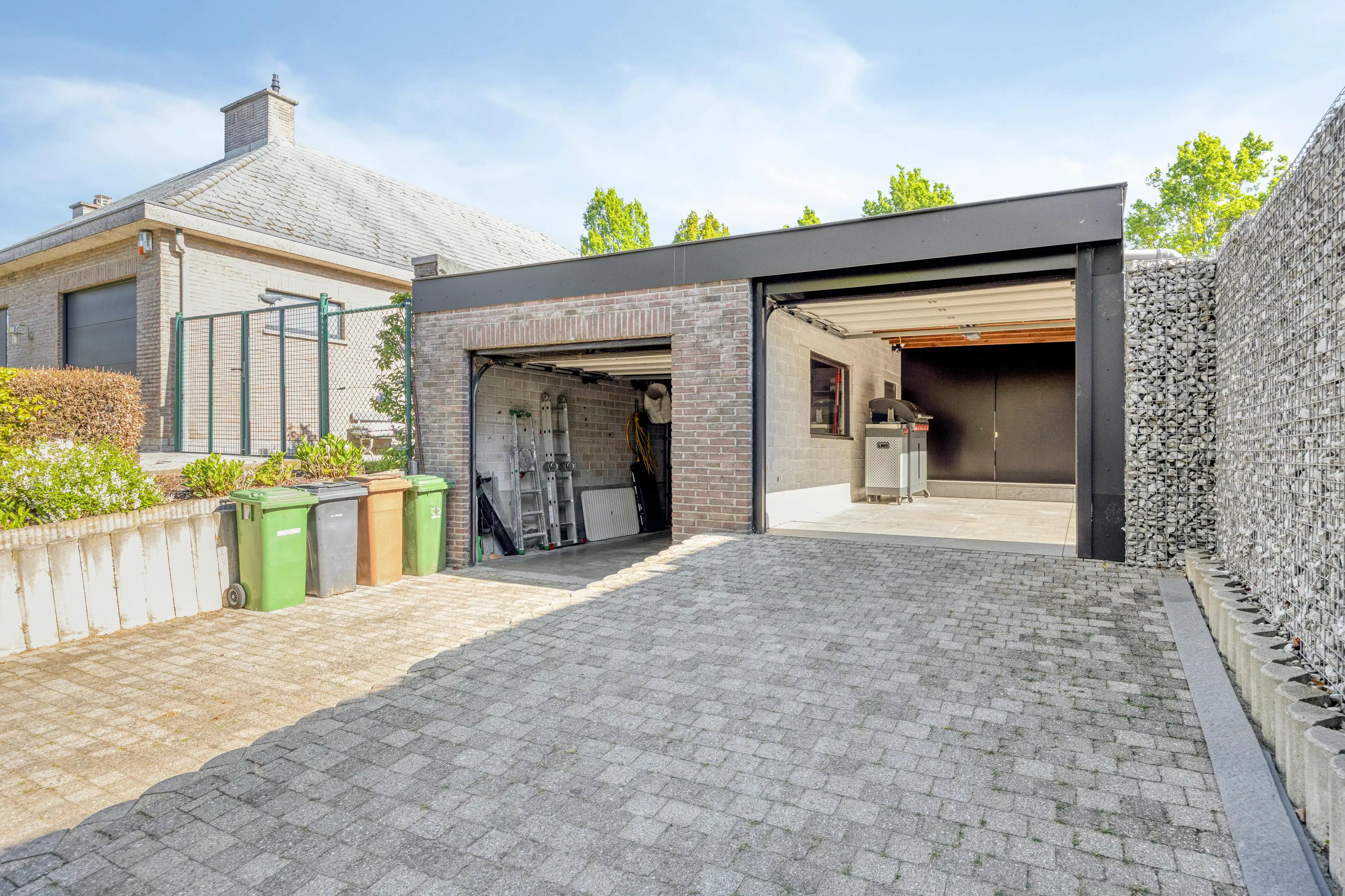 Ruime halfopen bebouwing te koop in Kruibeke foto 33
