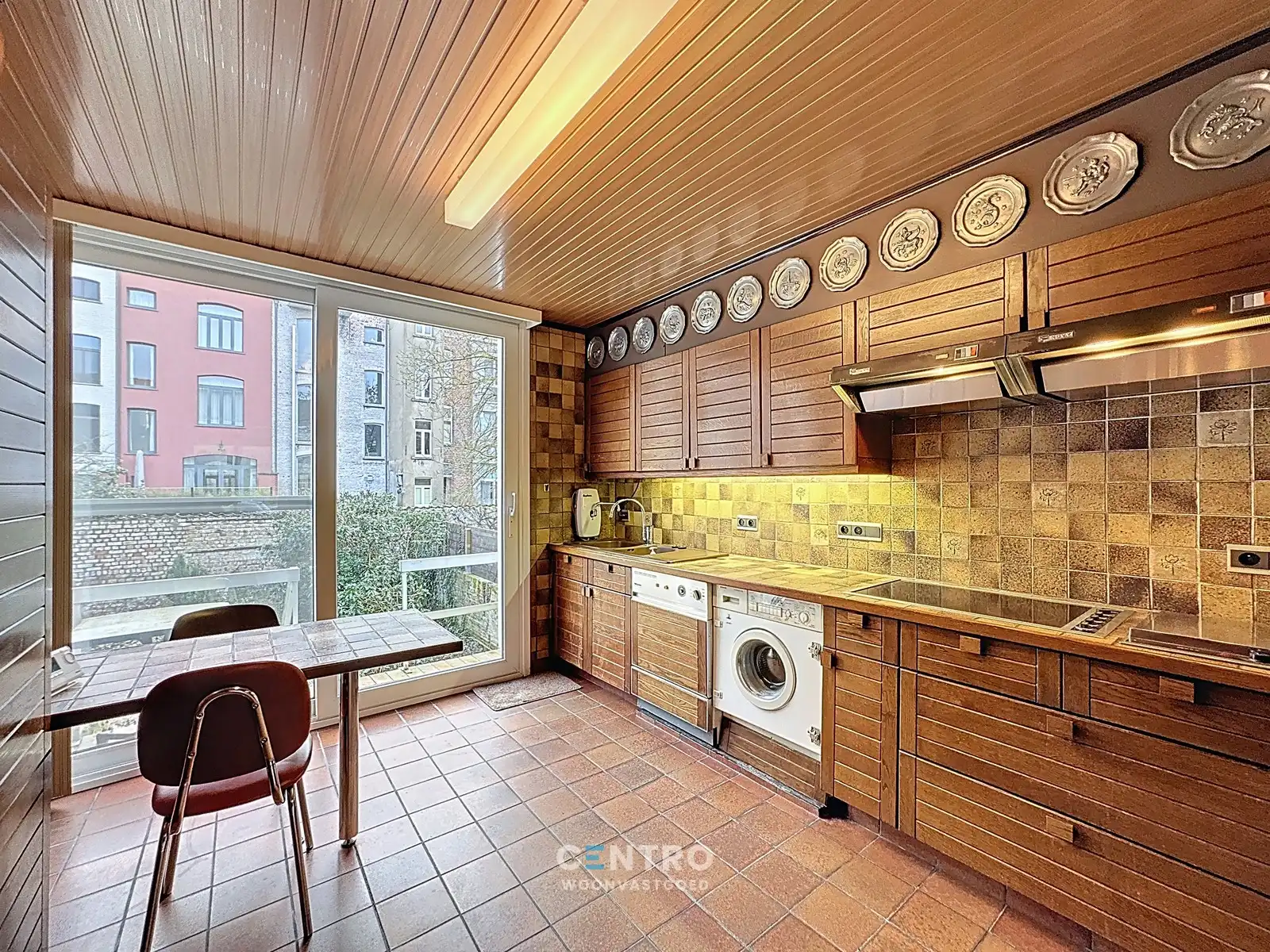 Gezinswoning op UITSTEKENDE ligging te Sint-Andries! foto 7