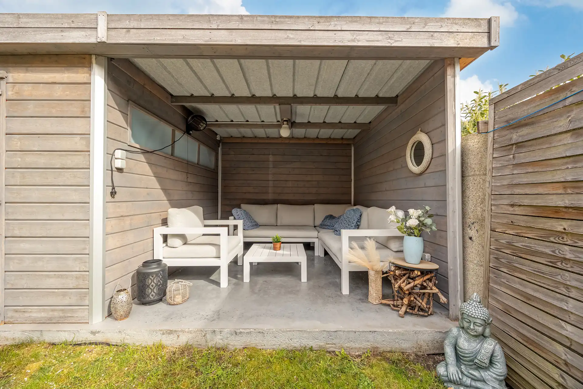 Instapklare woning met 4 slpk, veranda en tuin te Hemiksem! foto 18