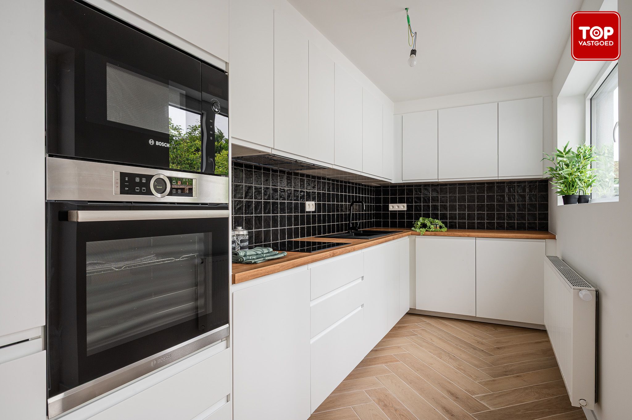 Volledig gerenoveerde woning met 4 slaapkamers nabij Gentbrugse Meersen foto 12