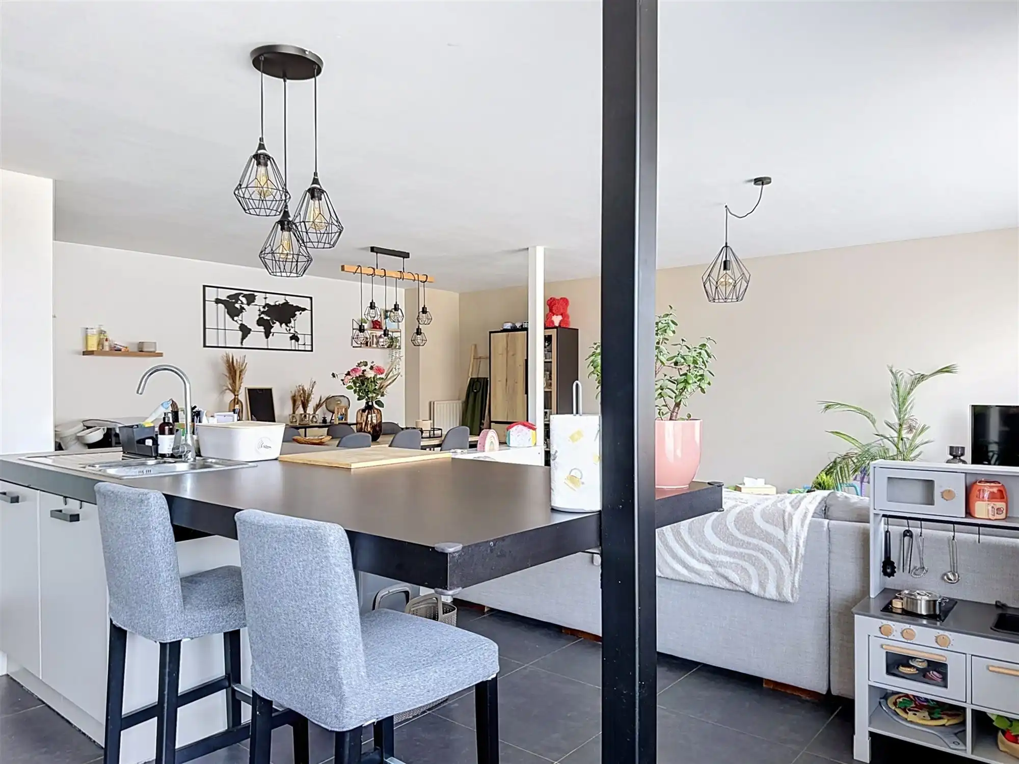Prachtig appartement in doodlopende straat in Grobbendonk! foto 2