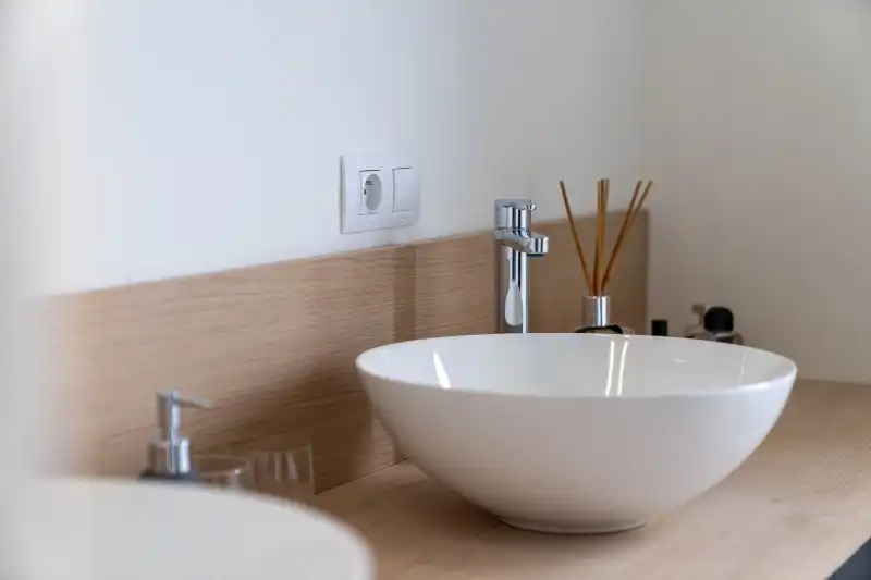 Roeselare Residentie Arena: Penthouse - Dichtbij scholen en winkels - Twee terrassen- Twee slaapkamers. Derde verdiep foto 9