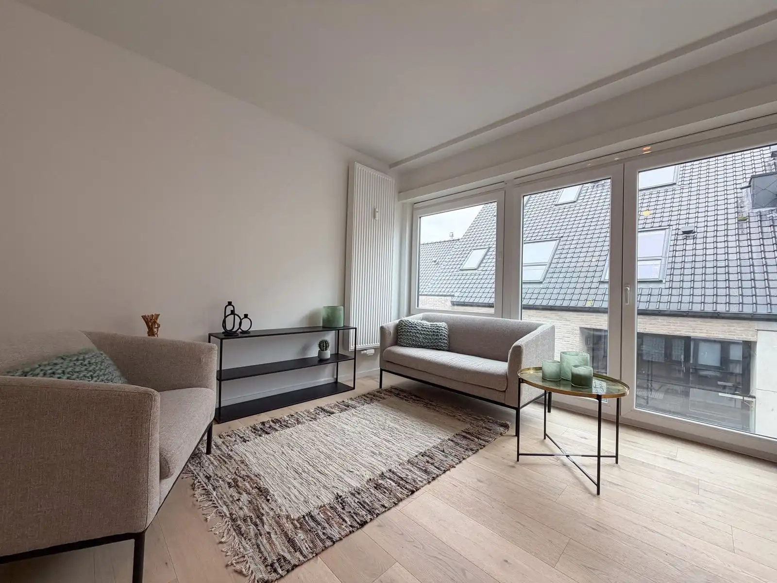 LICHTRIJKE, GERENOVEERDE STUDIO OP TOPLOCATIE AAN HET WAPENPLEIN foto 3