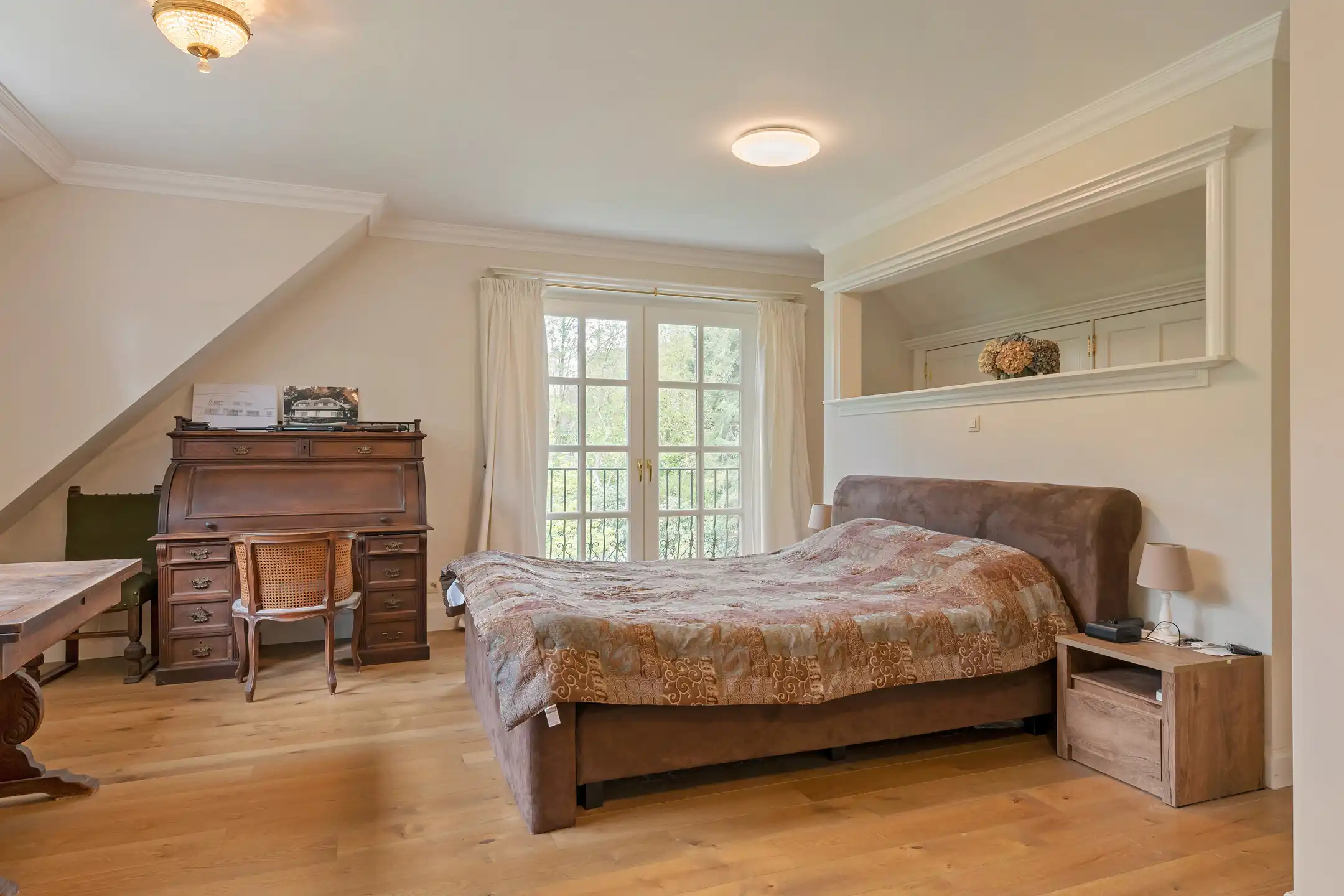 Unieke vrijstaande villa op ca. 7620m² in een uitzonderlijk domein in het groen. foto 12