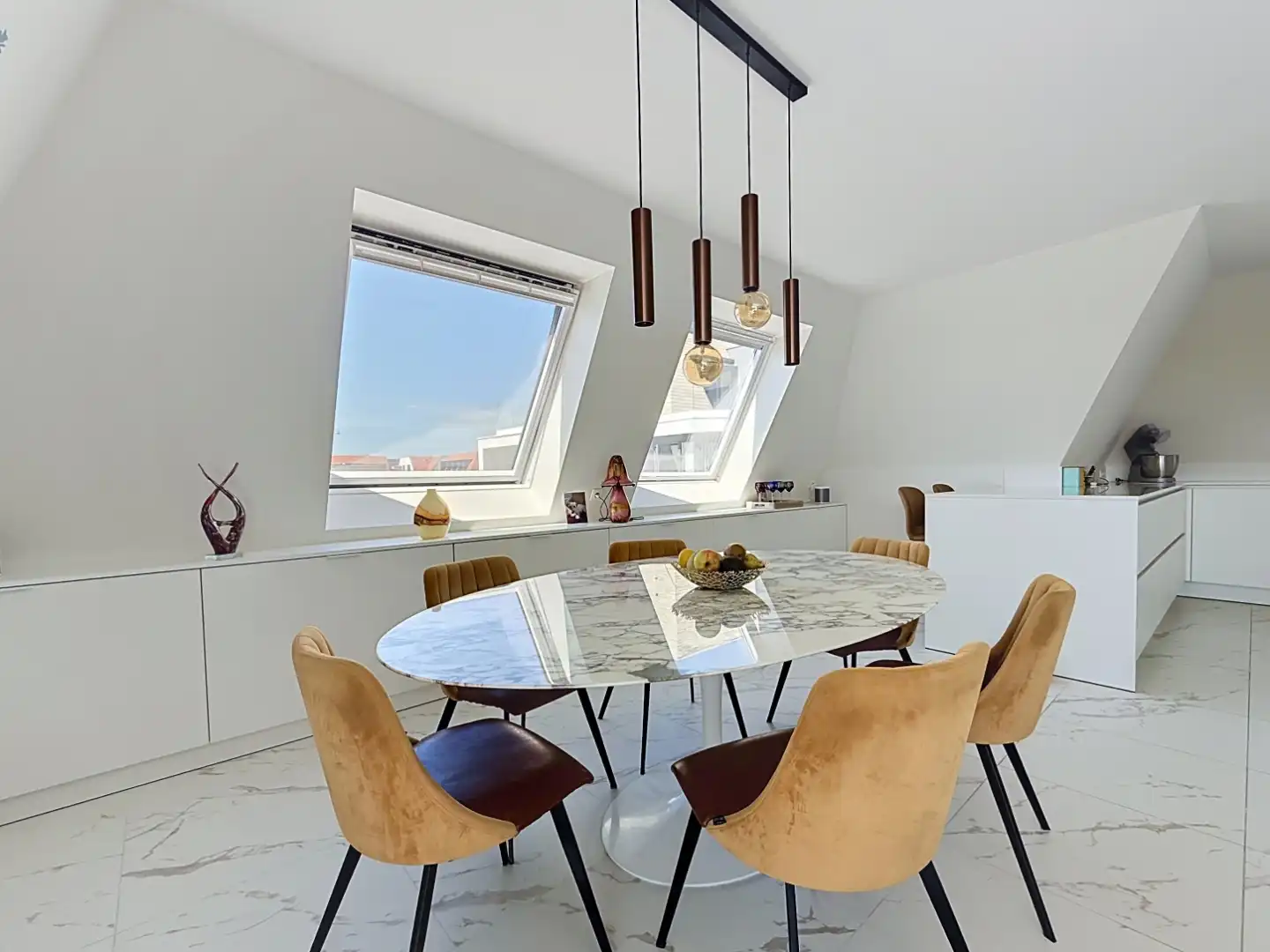 Luxueus duplexappartement met twee terrassen en panoramisch uitzicht nabij de jachthaven foto 4