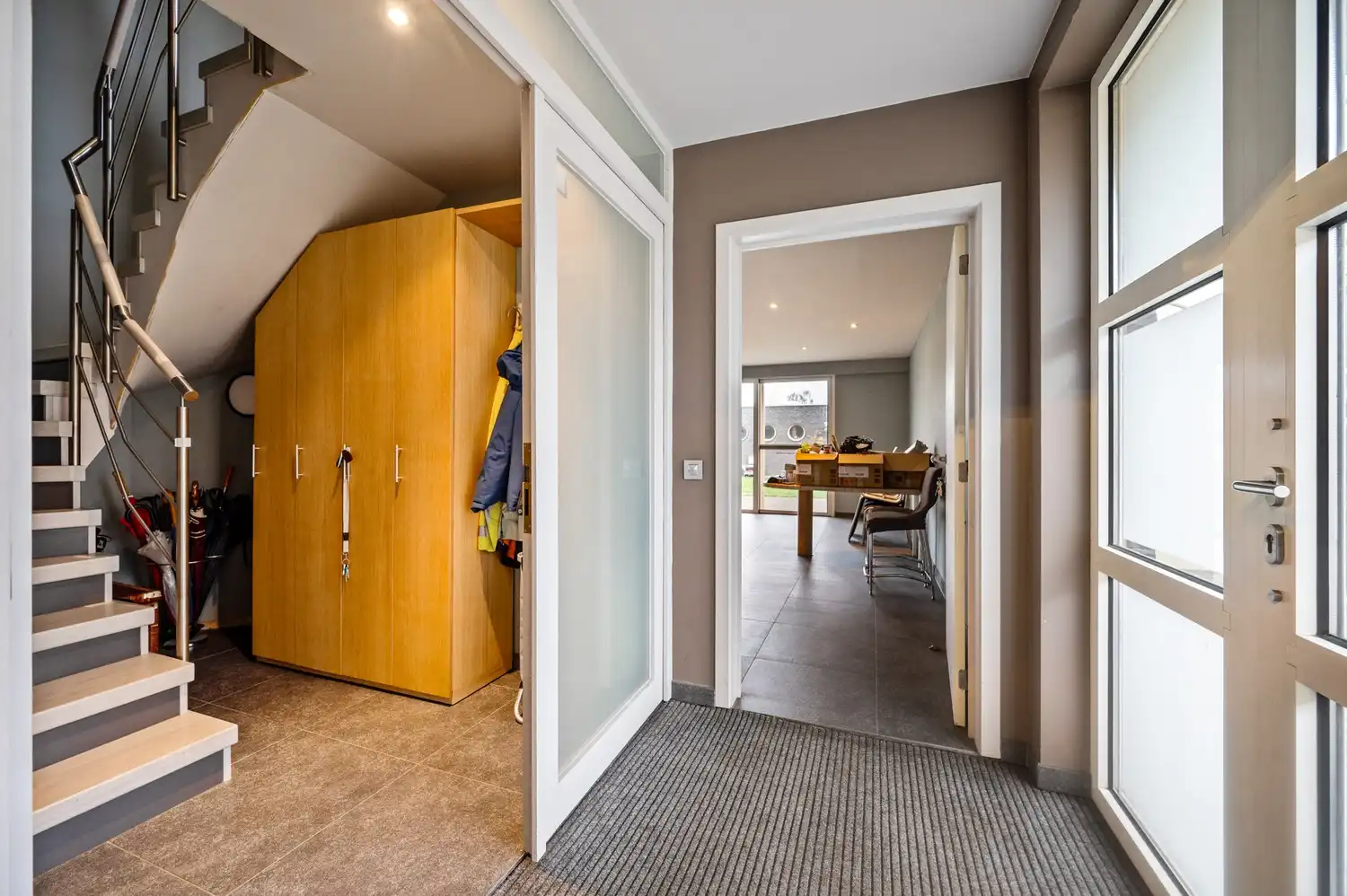 Veelzijdige, instapklare woning met studio te Lier foto 18