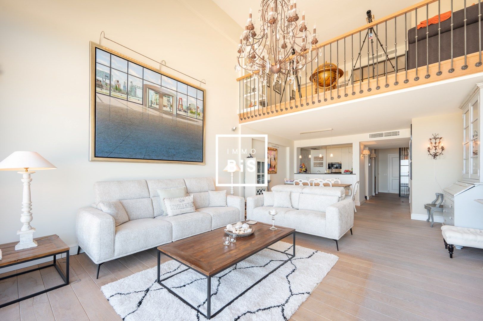 Exclusief duplex mezzanine appartement op een toplocatie aan de Zeedijk in het Zoute foto 3