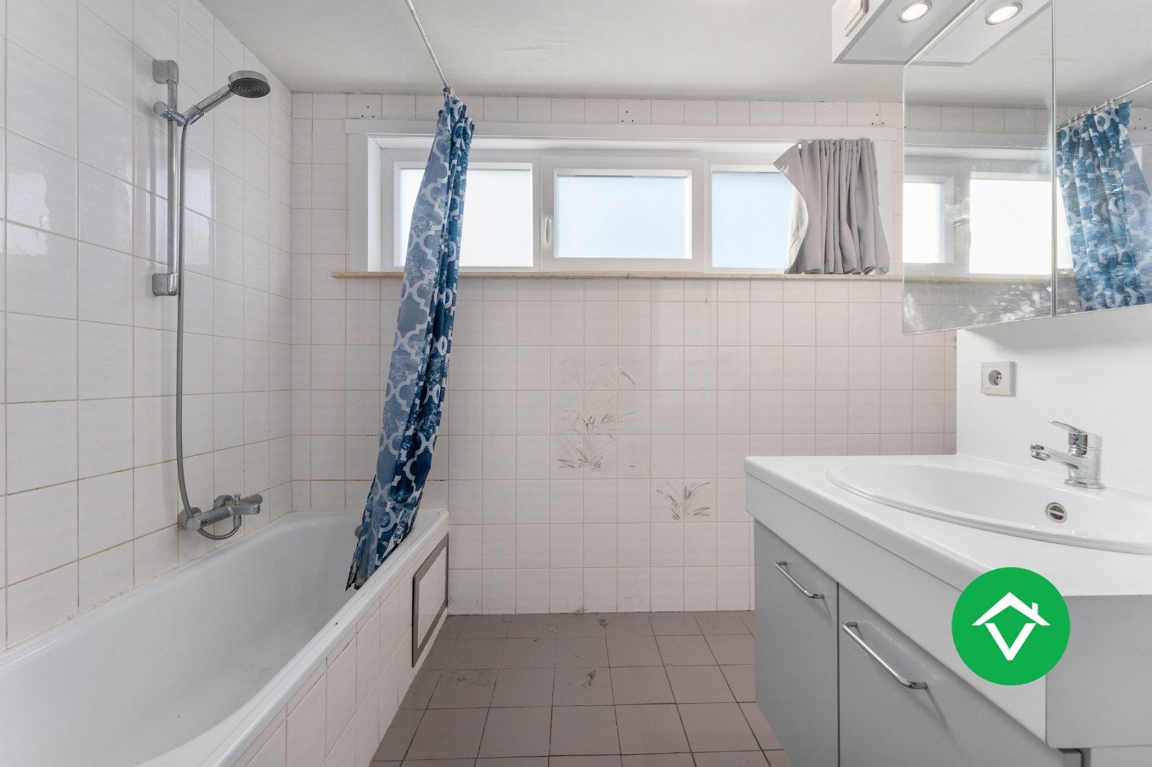 Instapklare vrijstaande woning met zonnige tuin in rustige woonwijk te Eernegem foto 14