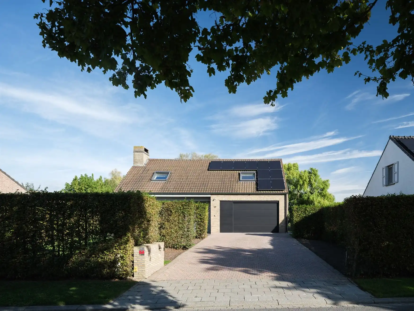 Gezinswoning van 291 m² in geliefde buurt foto 15