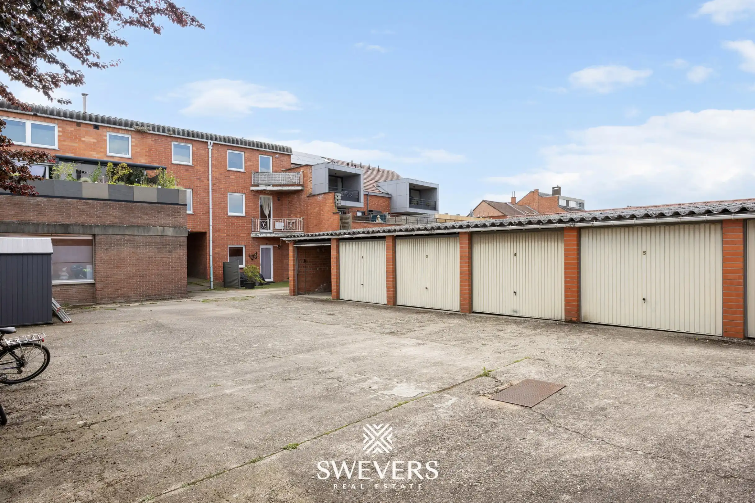 Ruim instapklaar appartement met 3 slaapkamers, garage en terras van 42 m² in Tongeren. foto 20