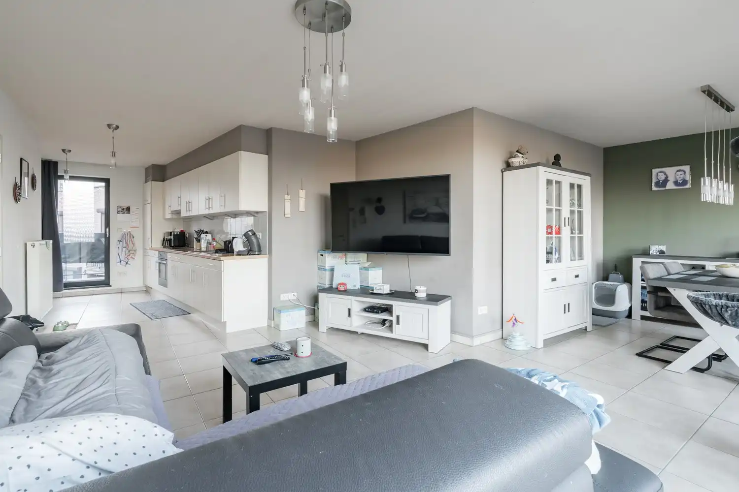 Ruim duplex appartement met 3 slaapkamers in het centrum van Hamont. foto 5