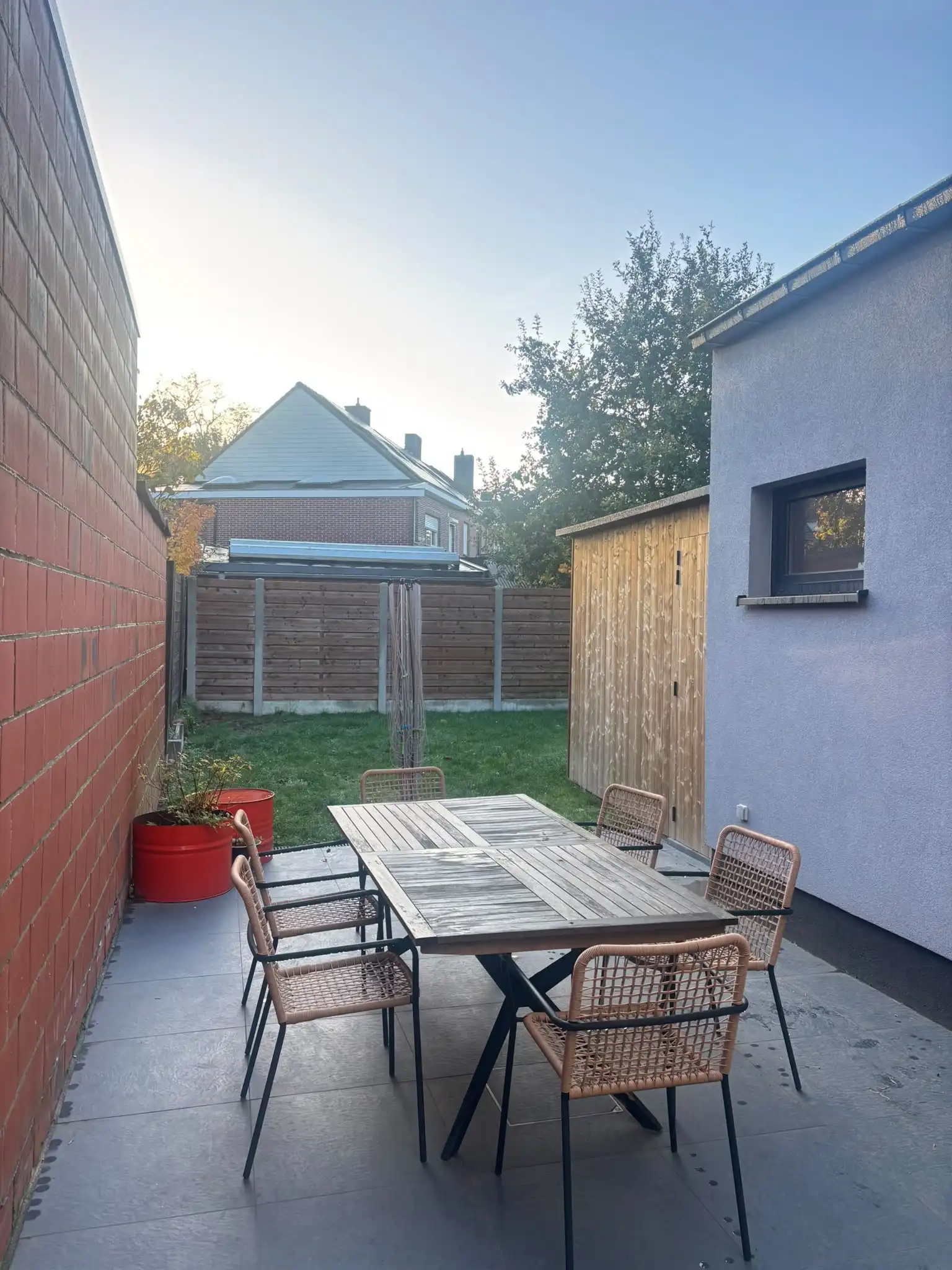 Totaal gerenoveerde, energiezuinige woning foto 16
