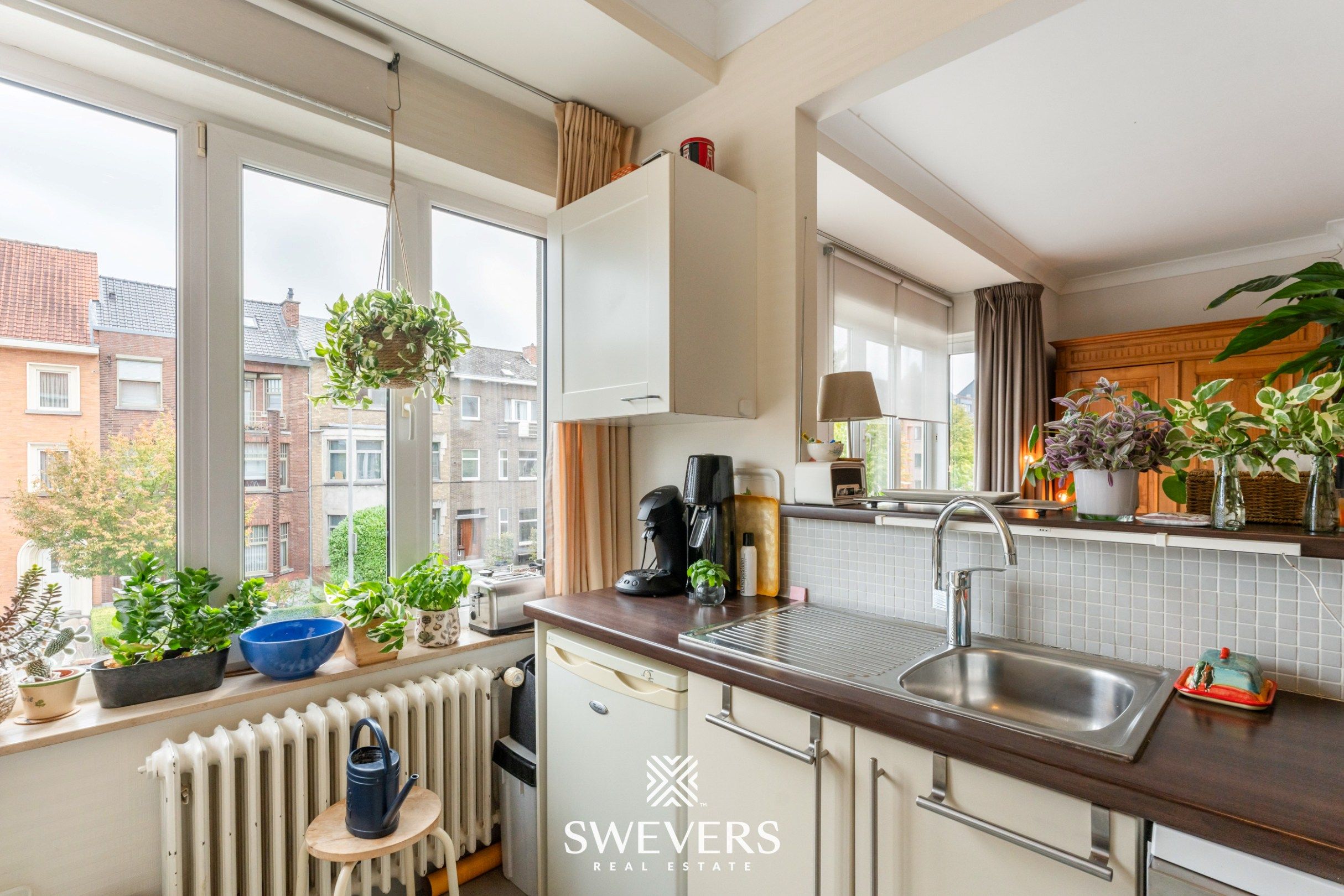 Stijlvol herenhuis met kantoorruimte en 3 slaapkamers in hartje Hasselt foto 18