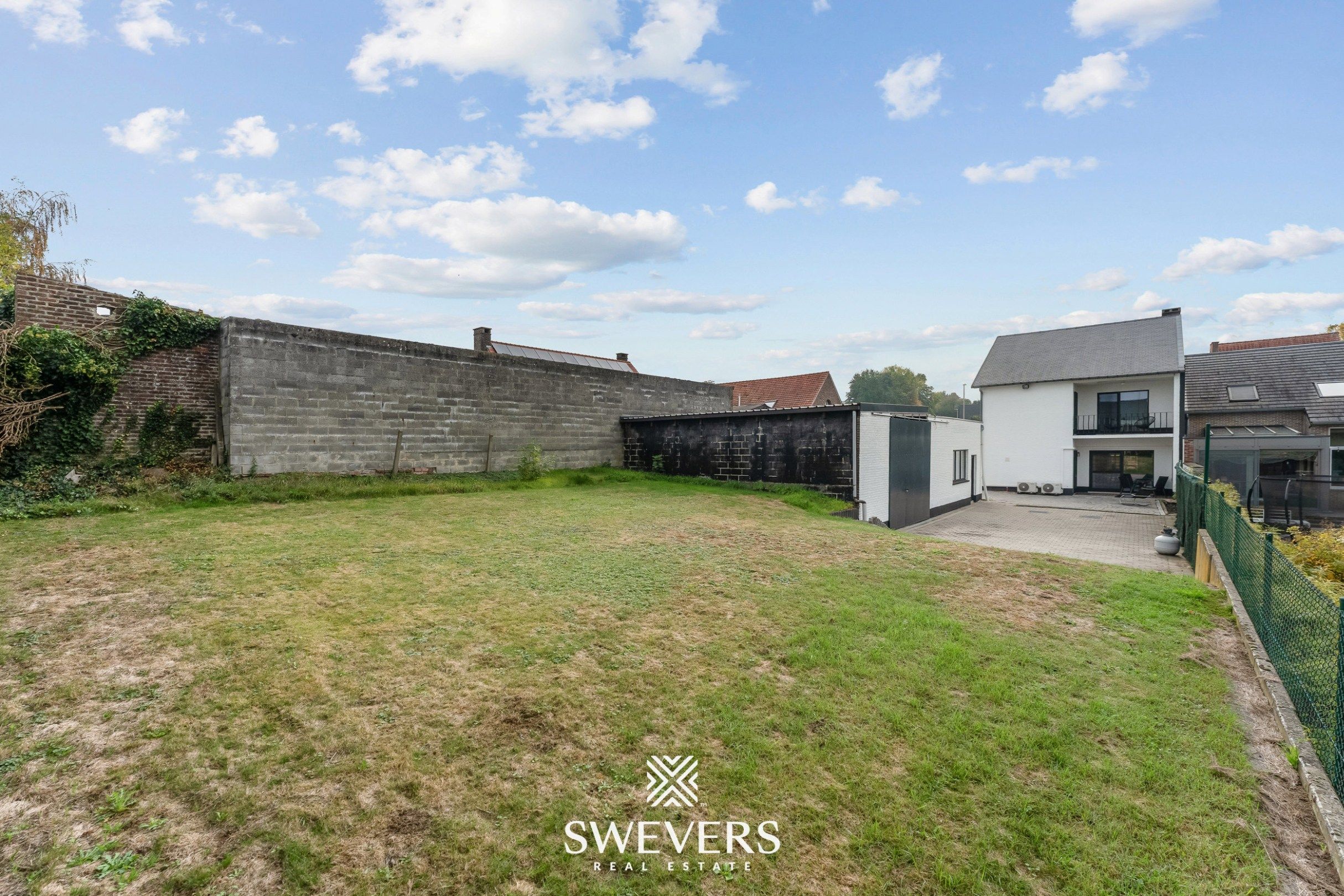 Volledig vernieuwd pareltje met terras, balkon & loods in Riemst foto 22