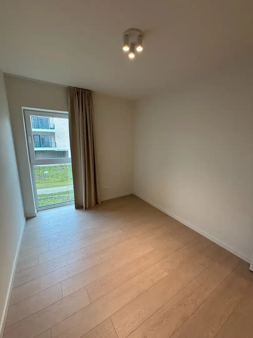 Nieuwbouw 2-slaapkamerappartement met terras foto 12