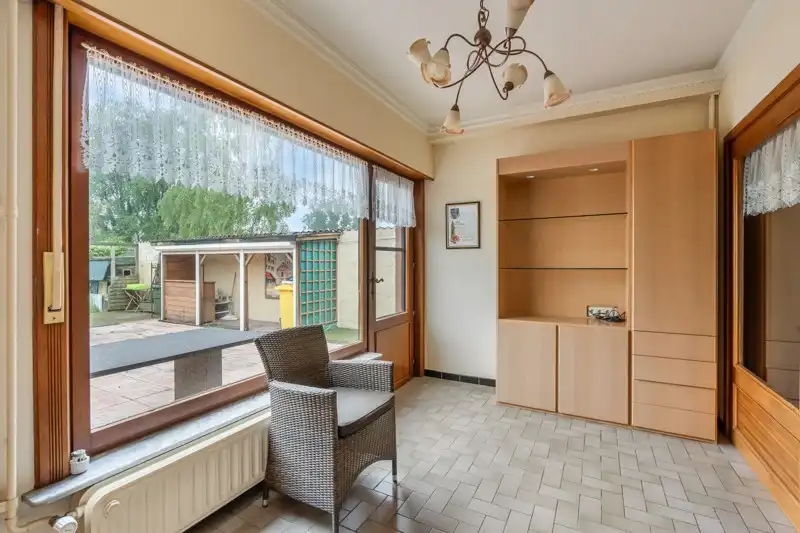 Ruime woning met garage in het centrum van Waanrode foto 9