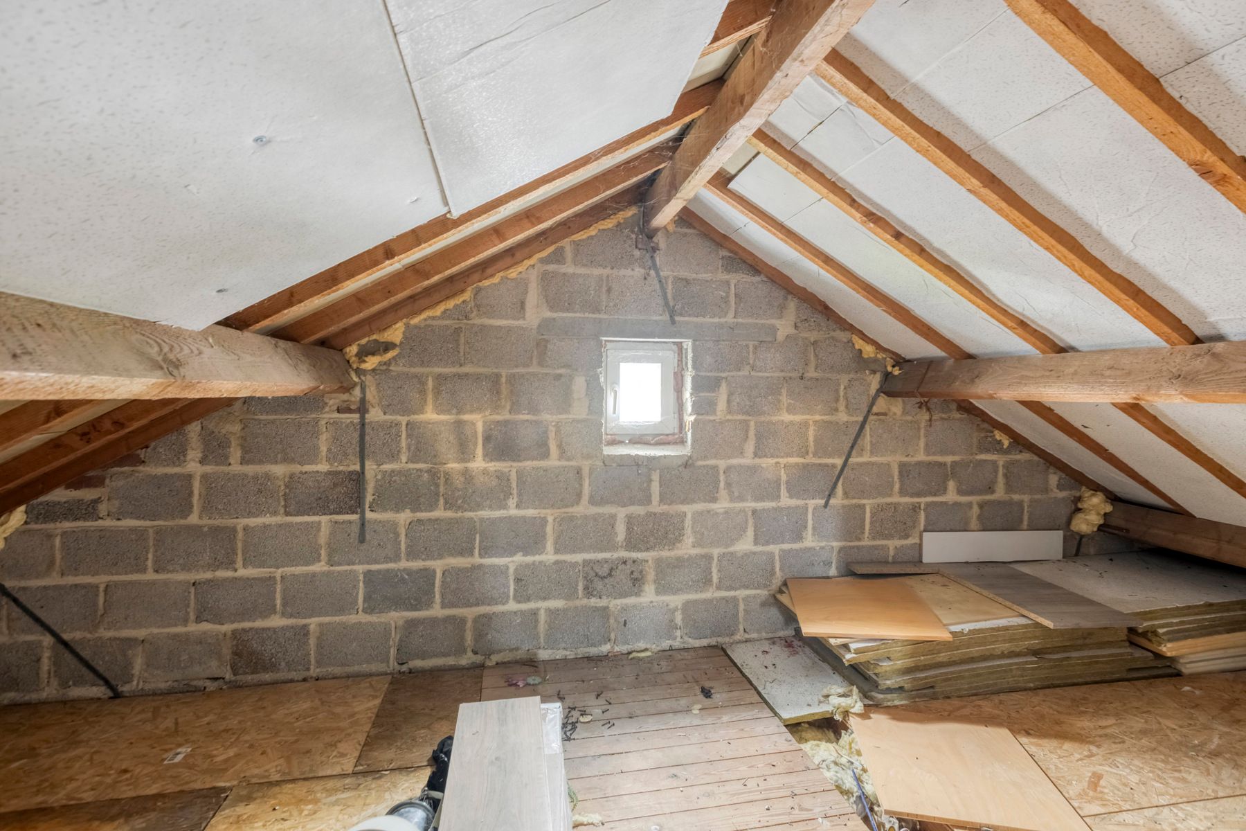 Half vrijstaande woning met 3 slaapkamers foto 14