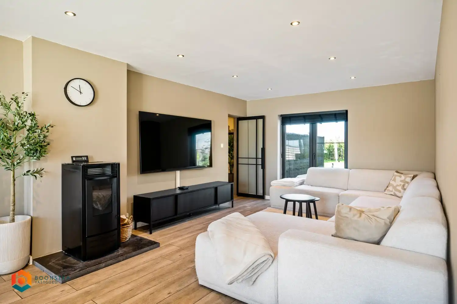 Woning met 5 slpkrs op ruim perceel (3945 m²) te OLV-Waver foto 8