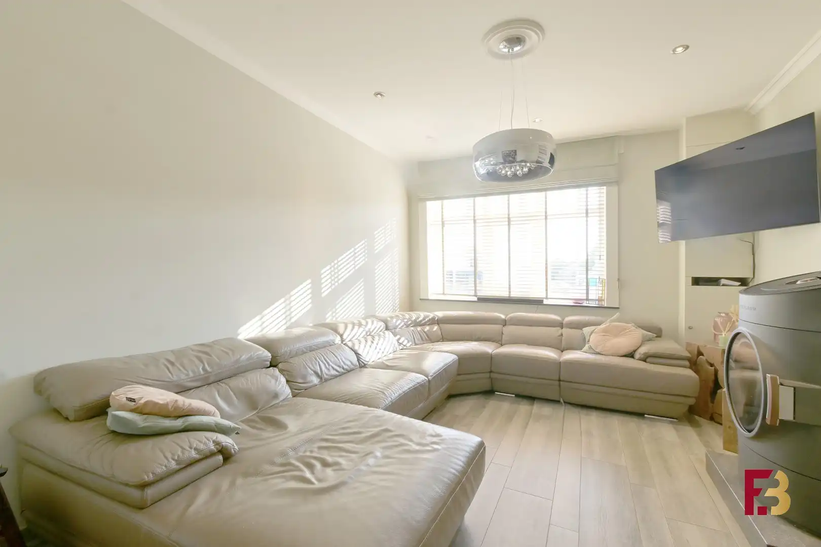 Wonen tussen je paarden, complete hippische eigendom op ca. 1,2ha foto 8