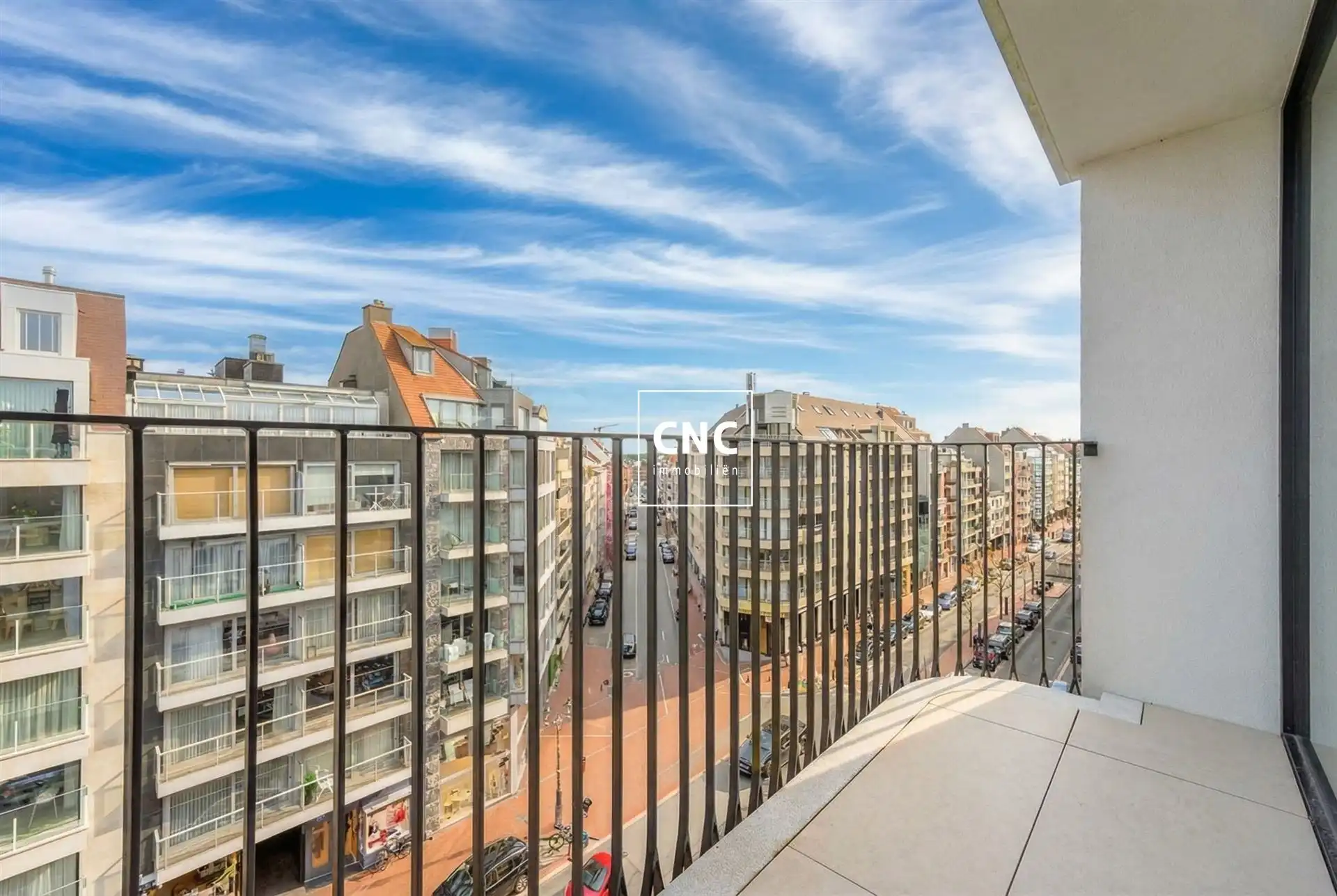 Stijlvol nieuwbouwappartement met zijdelings zeezicht foto 4