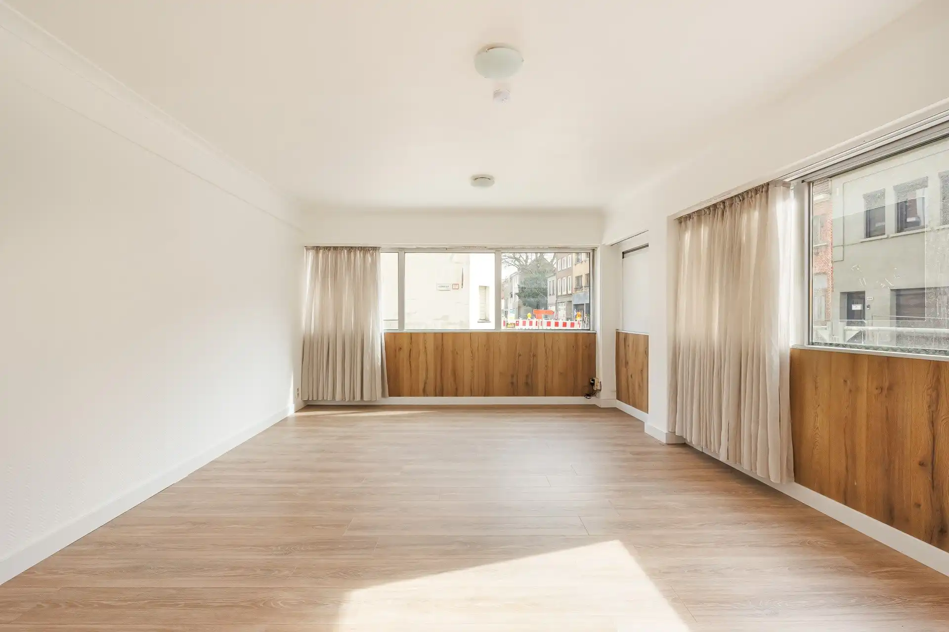 Gelijkvloers appartement / praktijk in Silsburg Deurne-Zuid foto 21