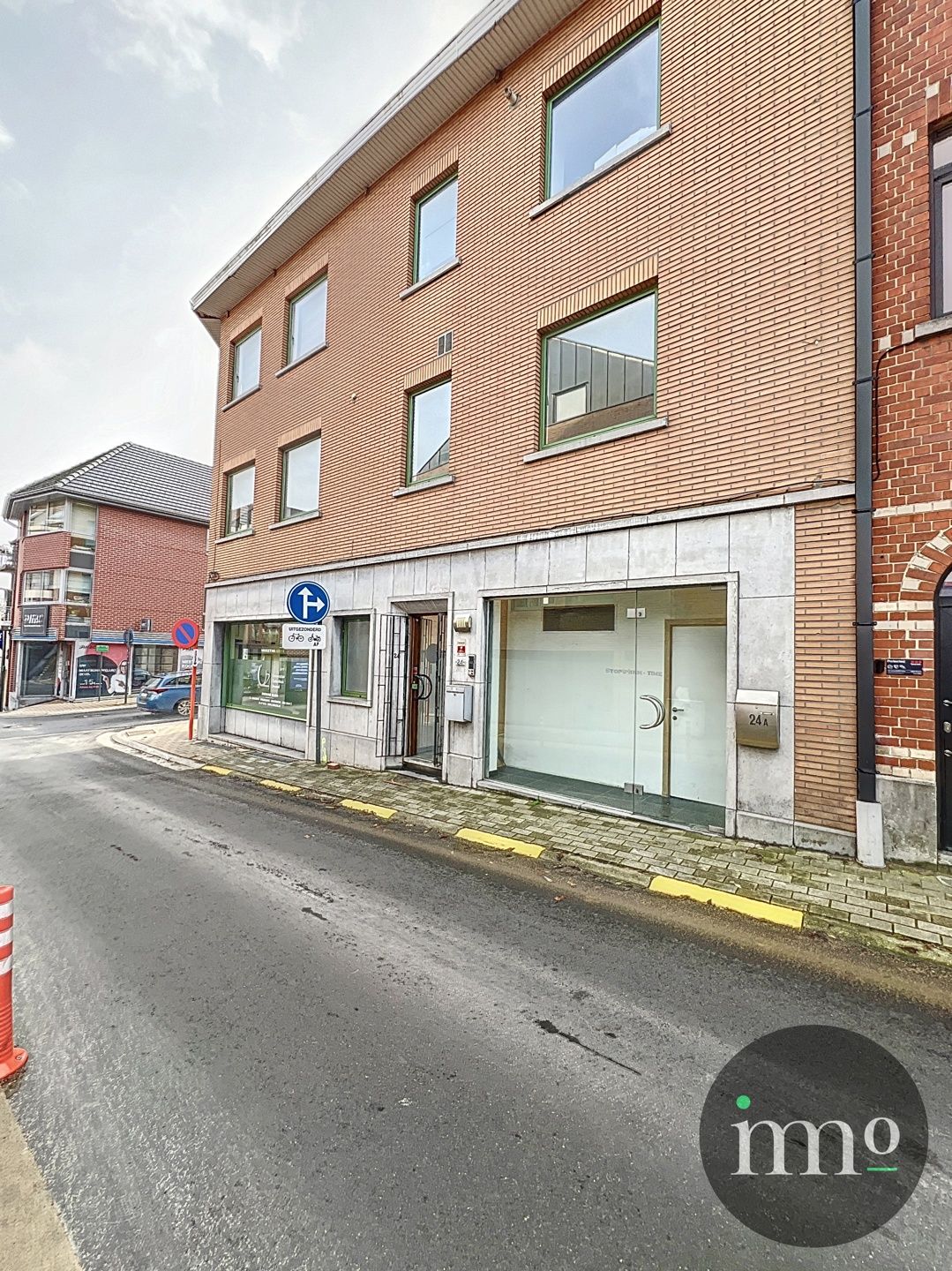 Appartement met Commerciele ruimte/Opslag/berging in. centrum Dilbeek foto 7