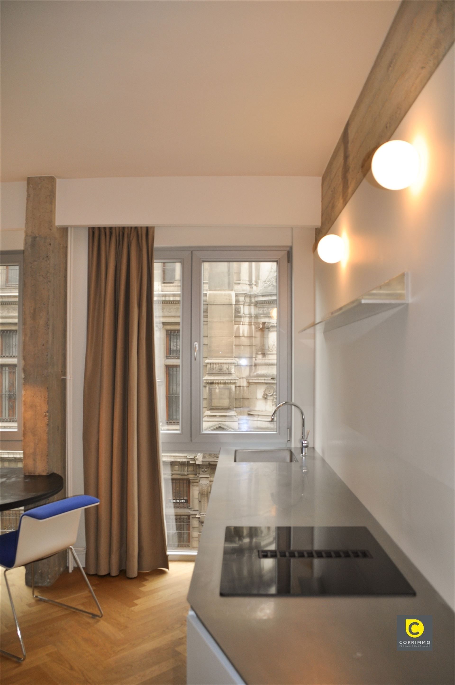 Gemeubelde designstudio op topligging aan het Mechelsplein foto 16