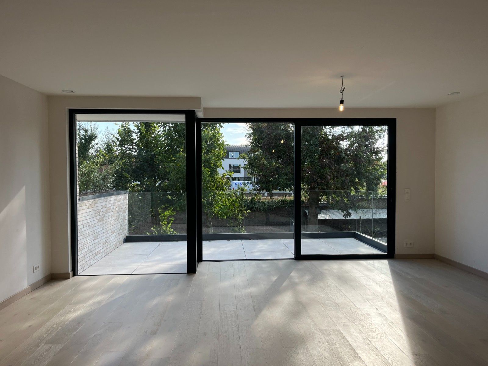 Nieuwbouwappartement te huur in residentie Green Gardens ! foto {{pictureIndex}}